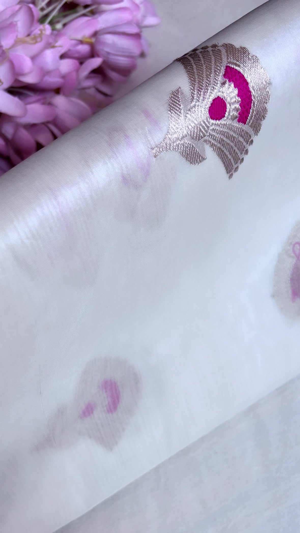 Kora silk dyeable kadhwa meenedar buti fabric