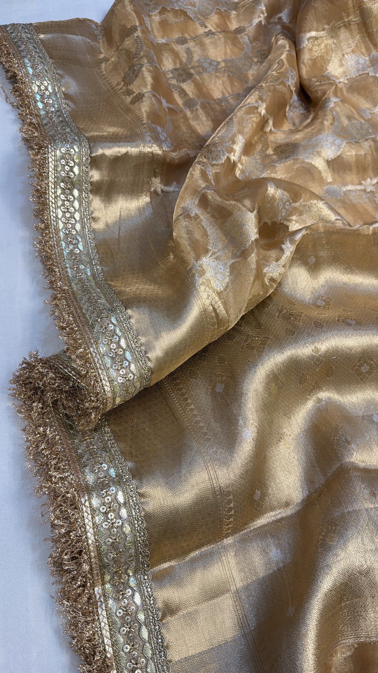 Gold tissue kadhwa jungla maharani silk saree