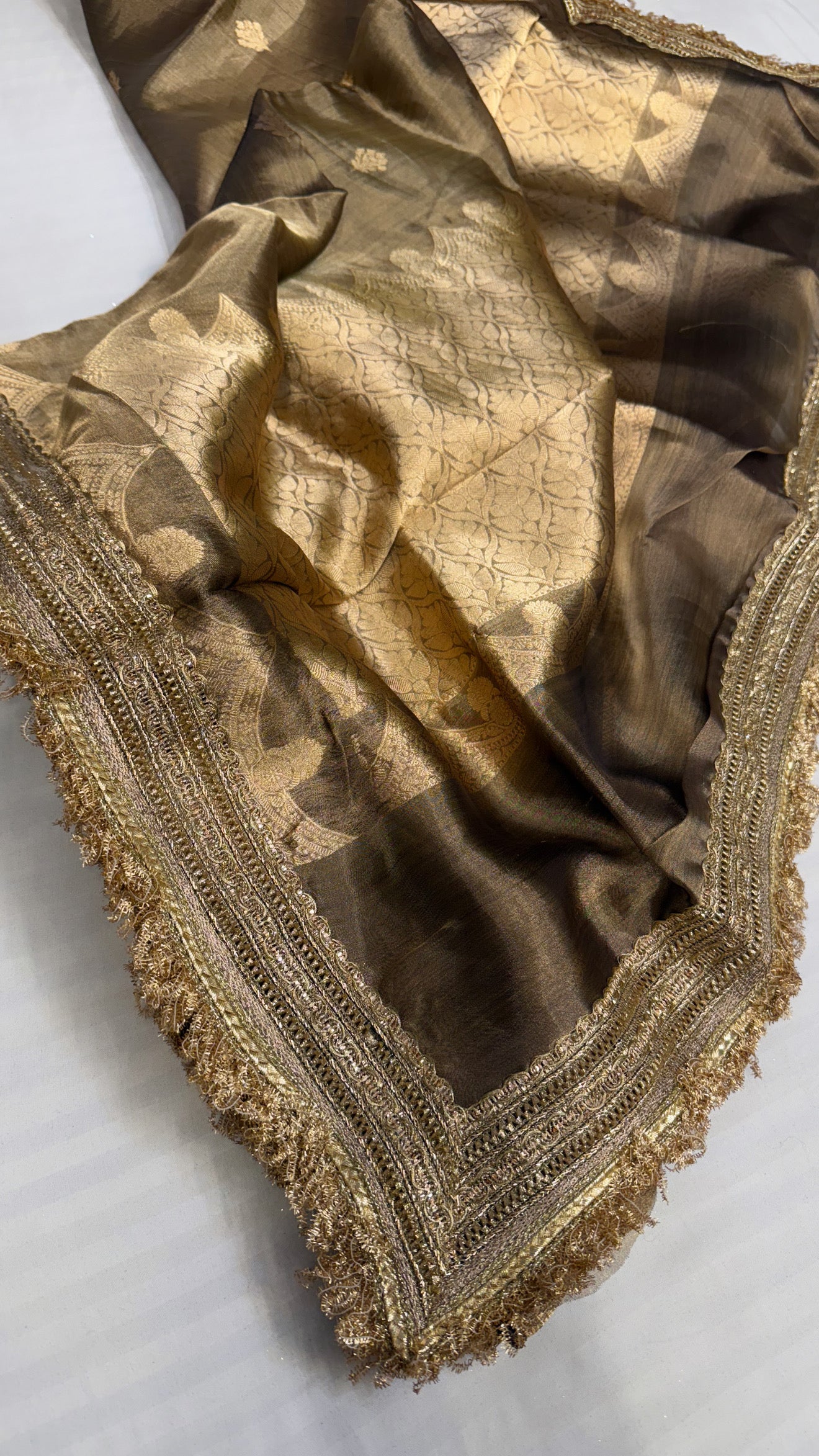 Maharani english gold tissue silk kadhwa buti saree