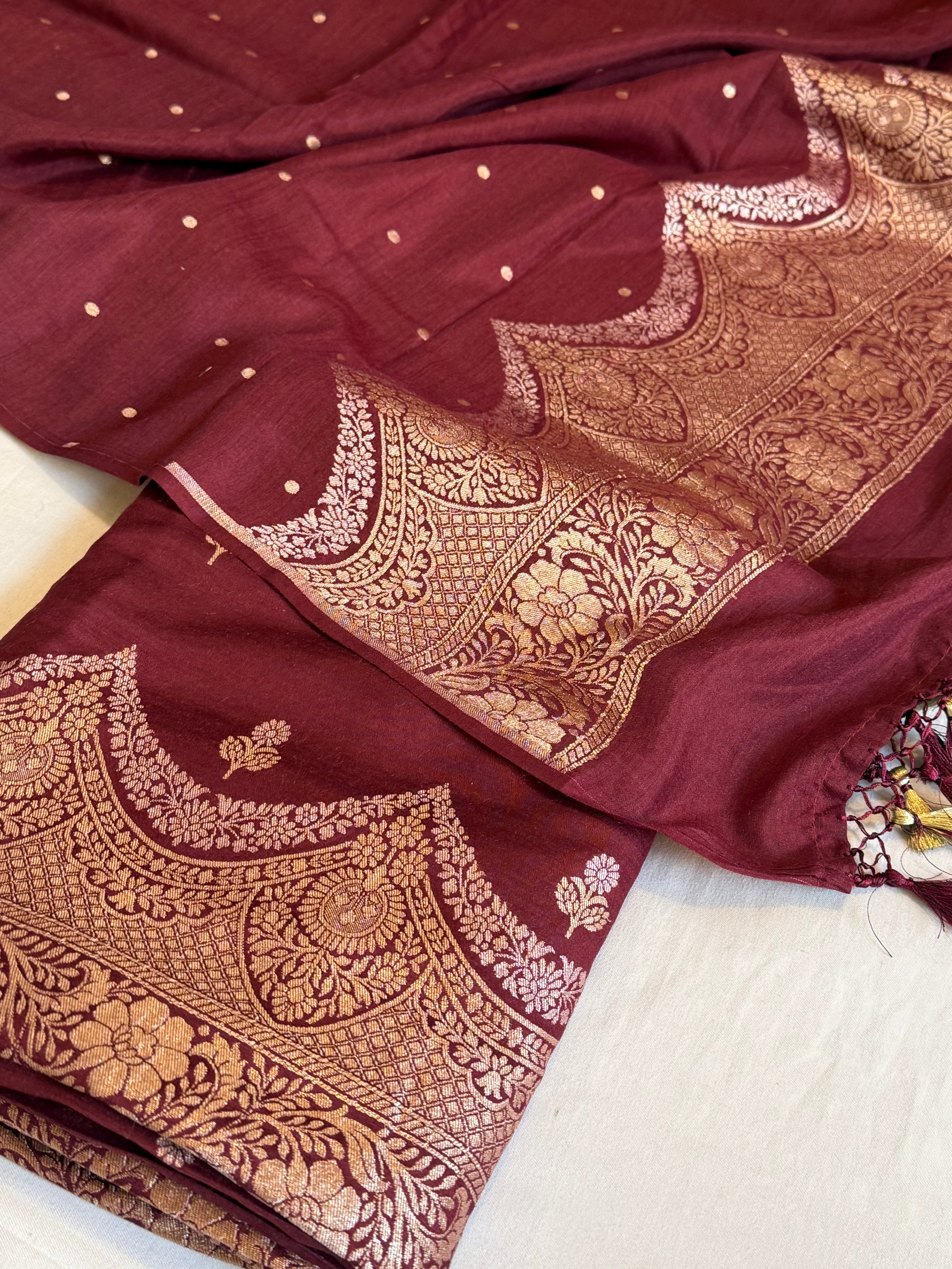 Moonga silk maroonish red scalloped border weaving kadhwa suit set