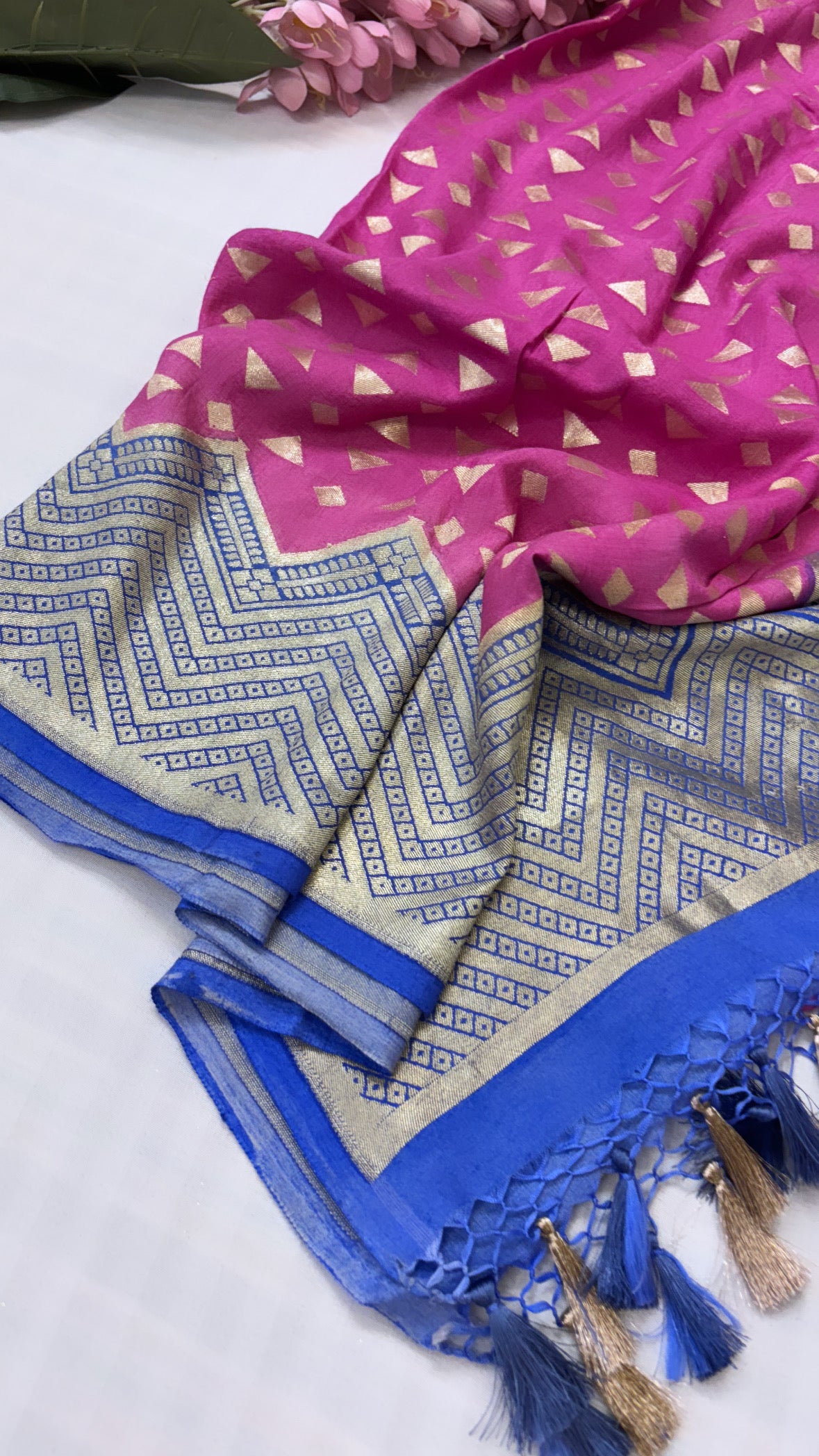 Moonga silk pink-blue contrast kadhwa duppata