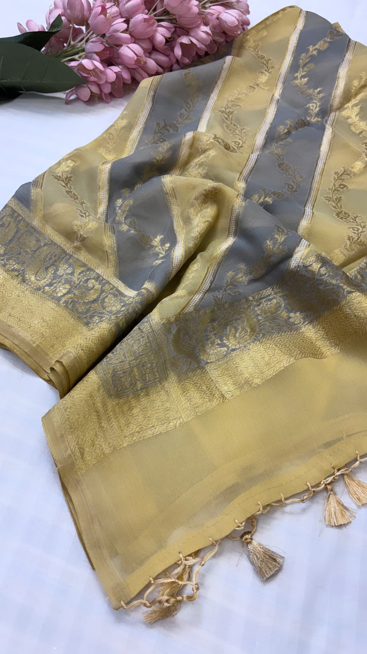 Banarasi gorgette olive green - grey rangkaat kadhwa duppata