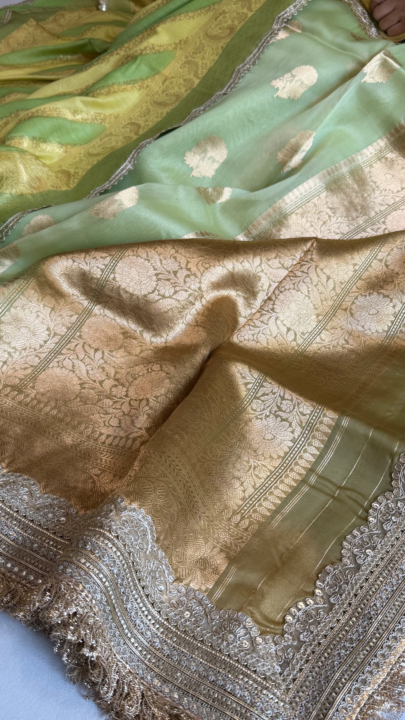 Kora silk chap dye contrast border kadhwa saree paired with moonga silk duppata sets