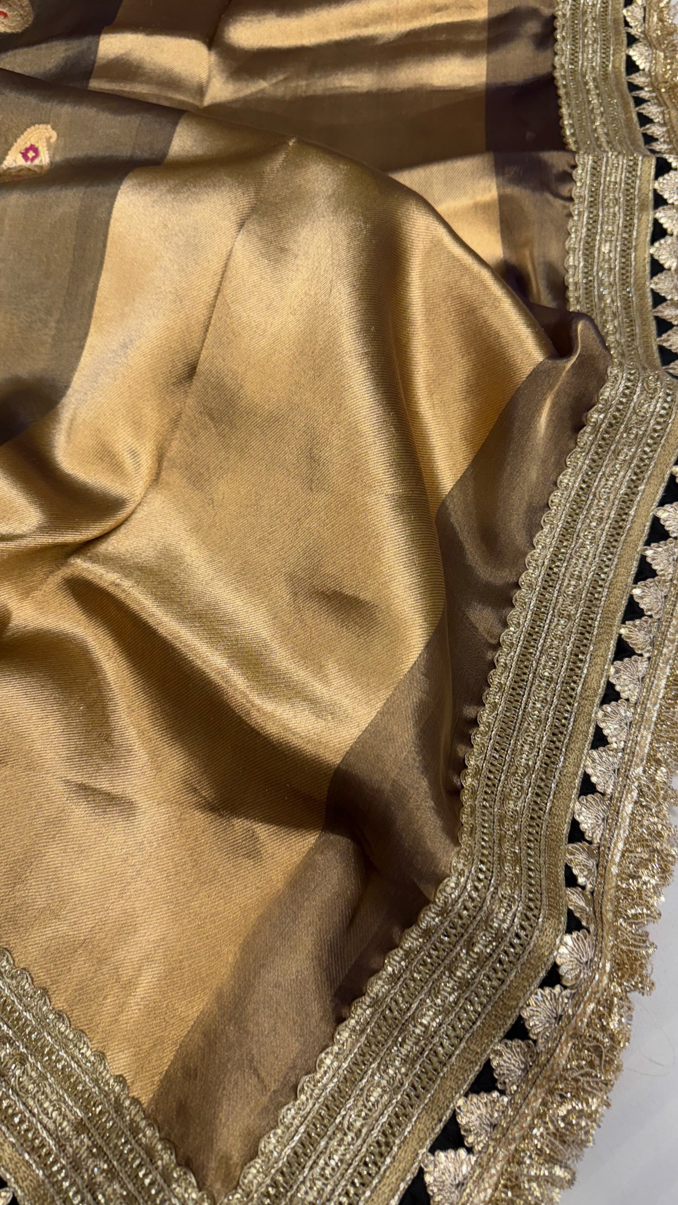 Maharani grey tissue silk kadhwa meenakari buti saree
