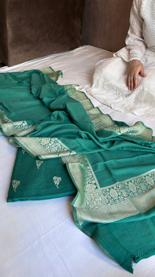 Bottle green moonga silk kadhwa meenedar suit set