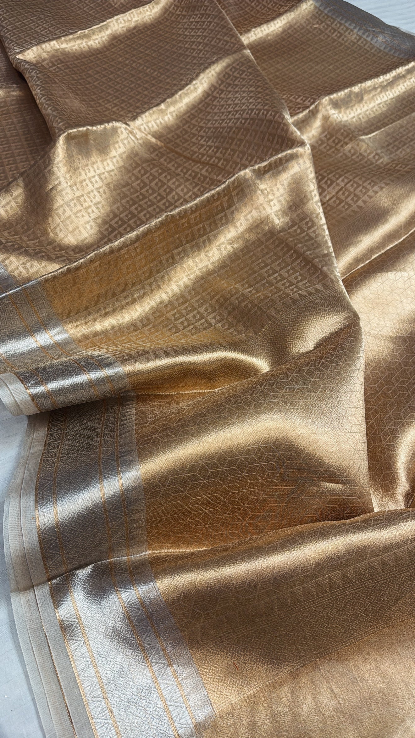 Liquid gold tissue silk brocade Sona rupa kadhwa weaving banarasi saree