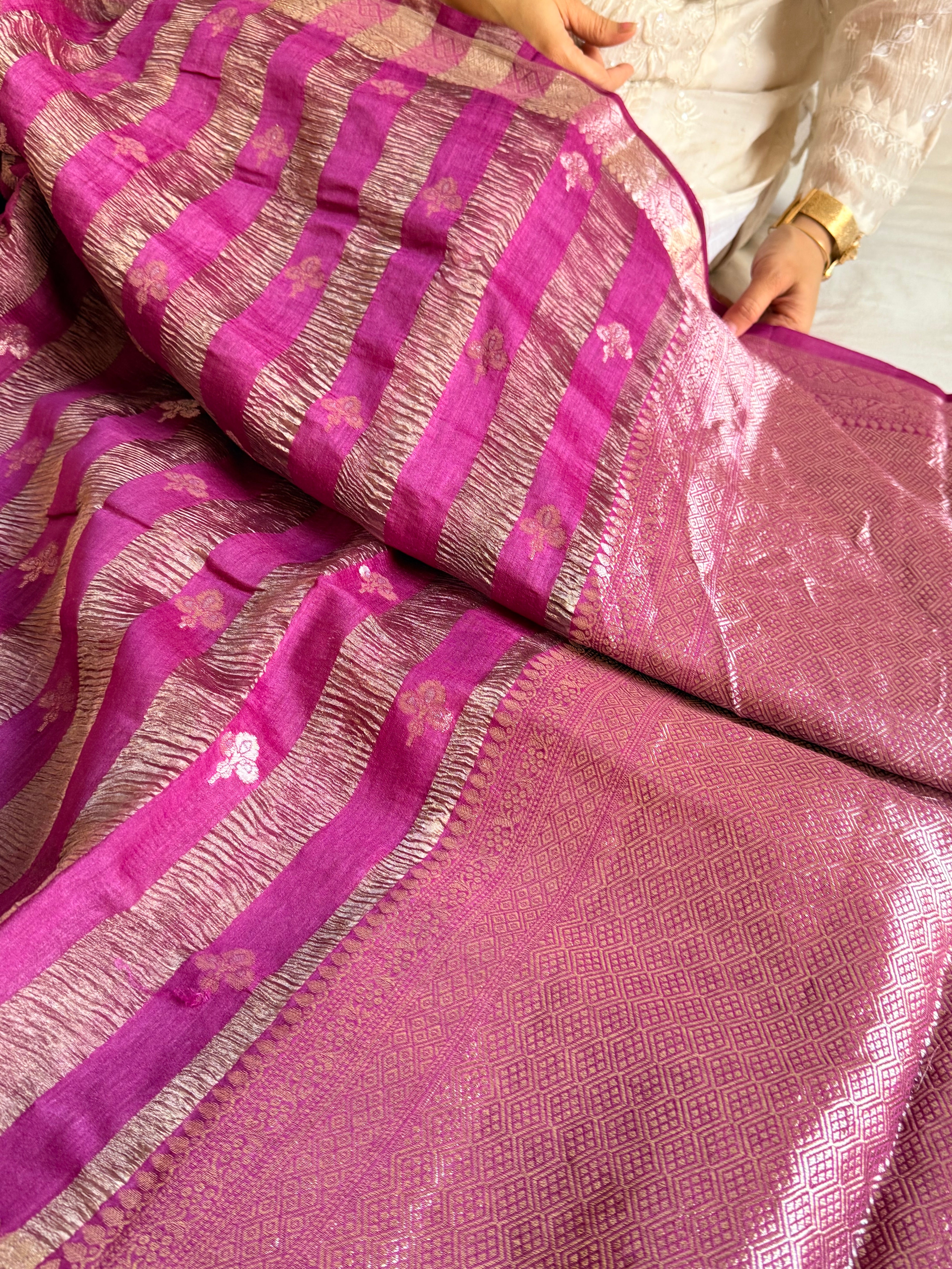 Below 10k - Crushed raw mango silk and tissue silk kadhwa border saree