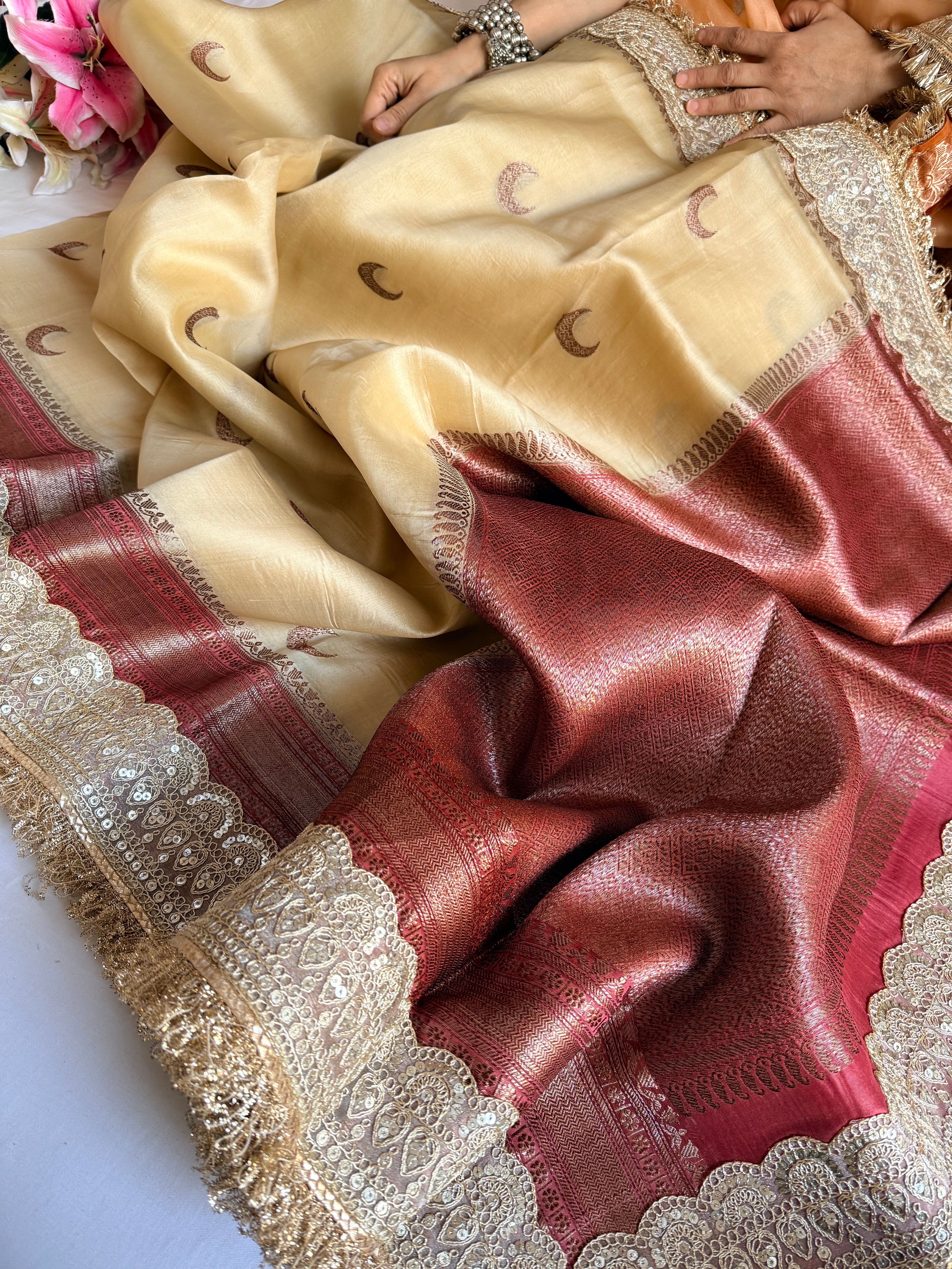 Banarasi leela tussar-red kora silk kadhwa saree