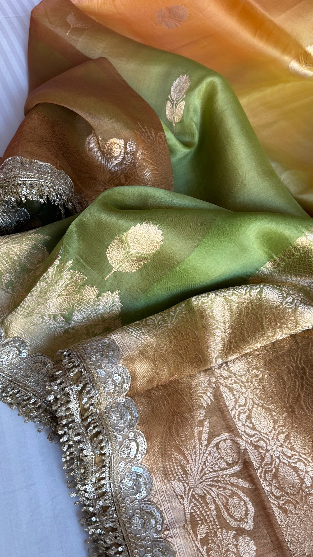 4D shaded rang birangi multicoloured kora silk Banarasi saree