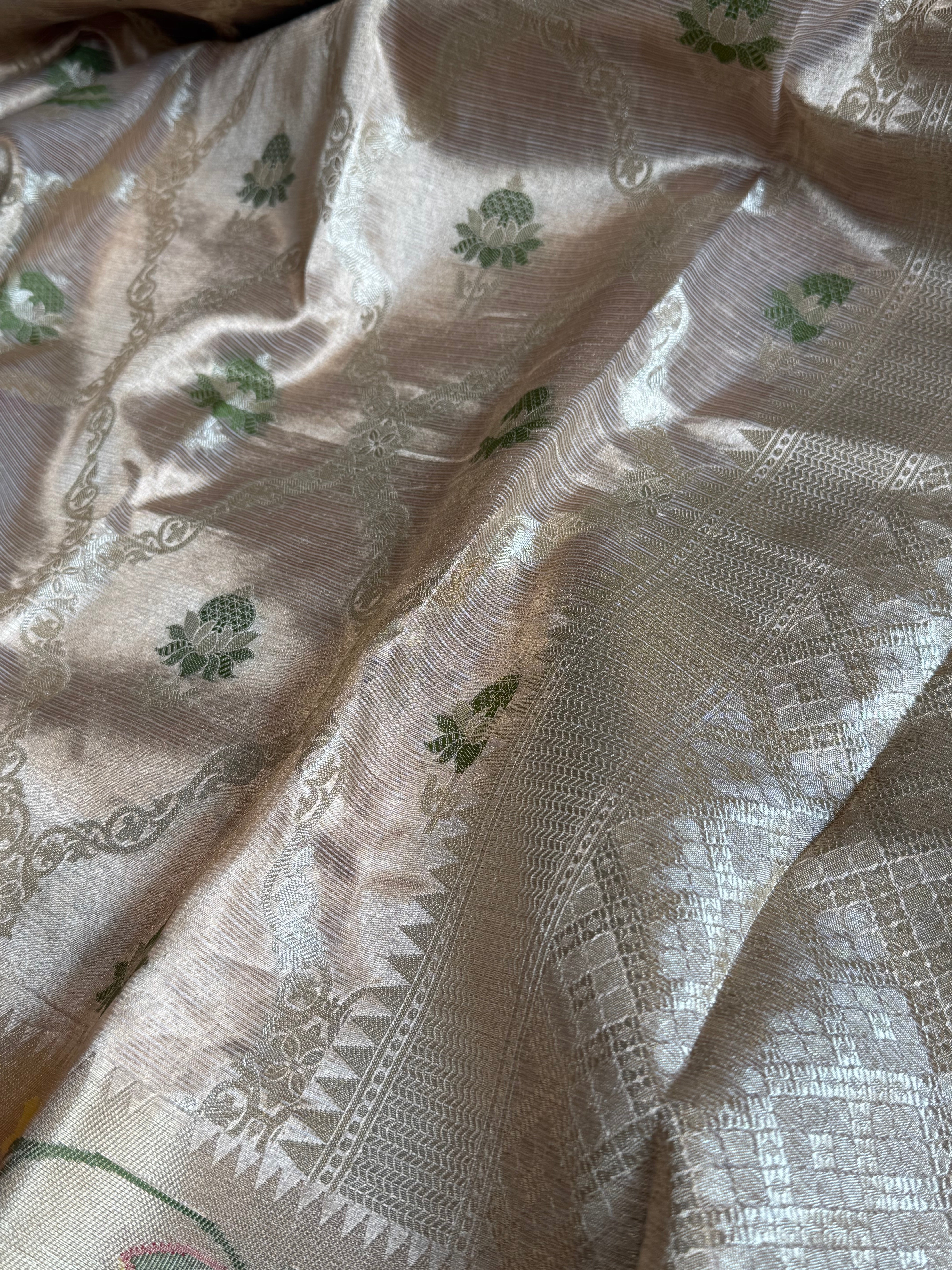 Paithani border kanjivaram gold tissue silk kadhwa meenakari saree
