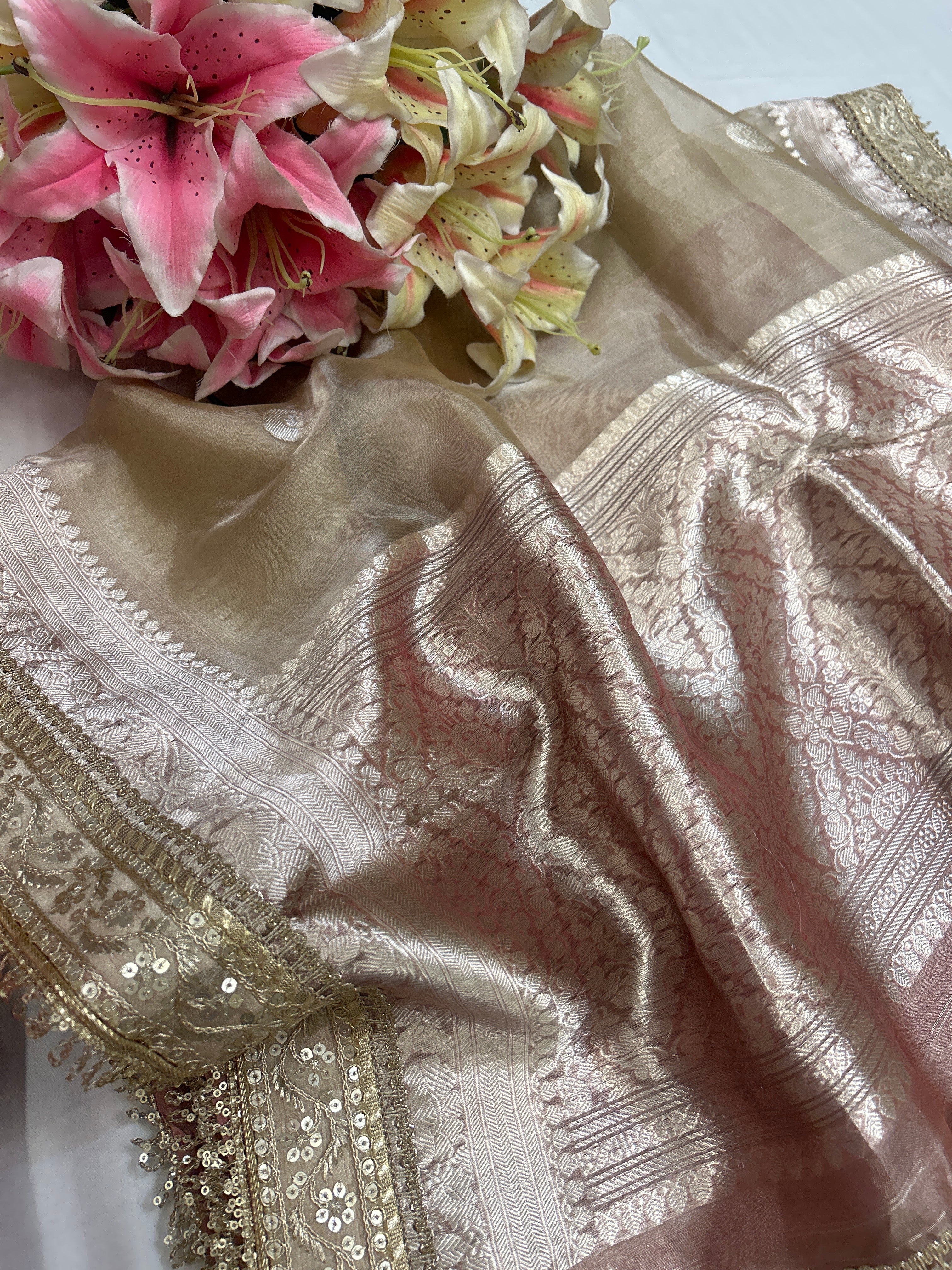 Tissue silk contrast border chand buta saree