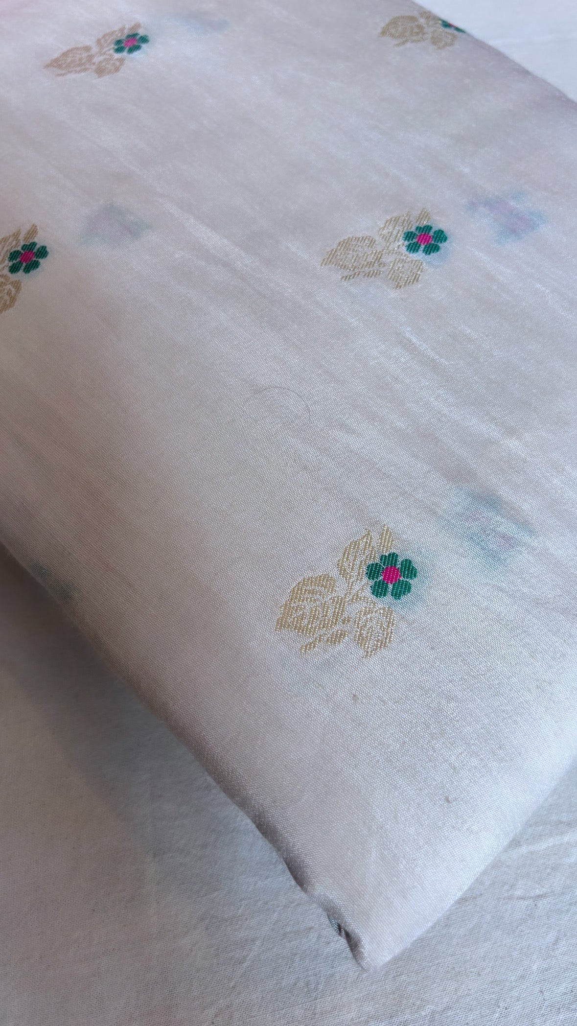 Moonga silk dyeable kadhwa meenedar fabric
