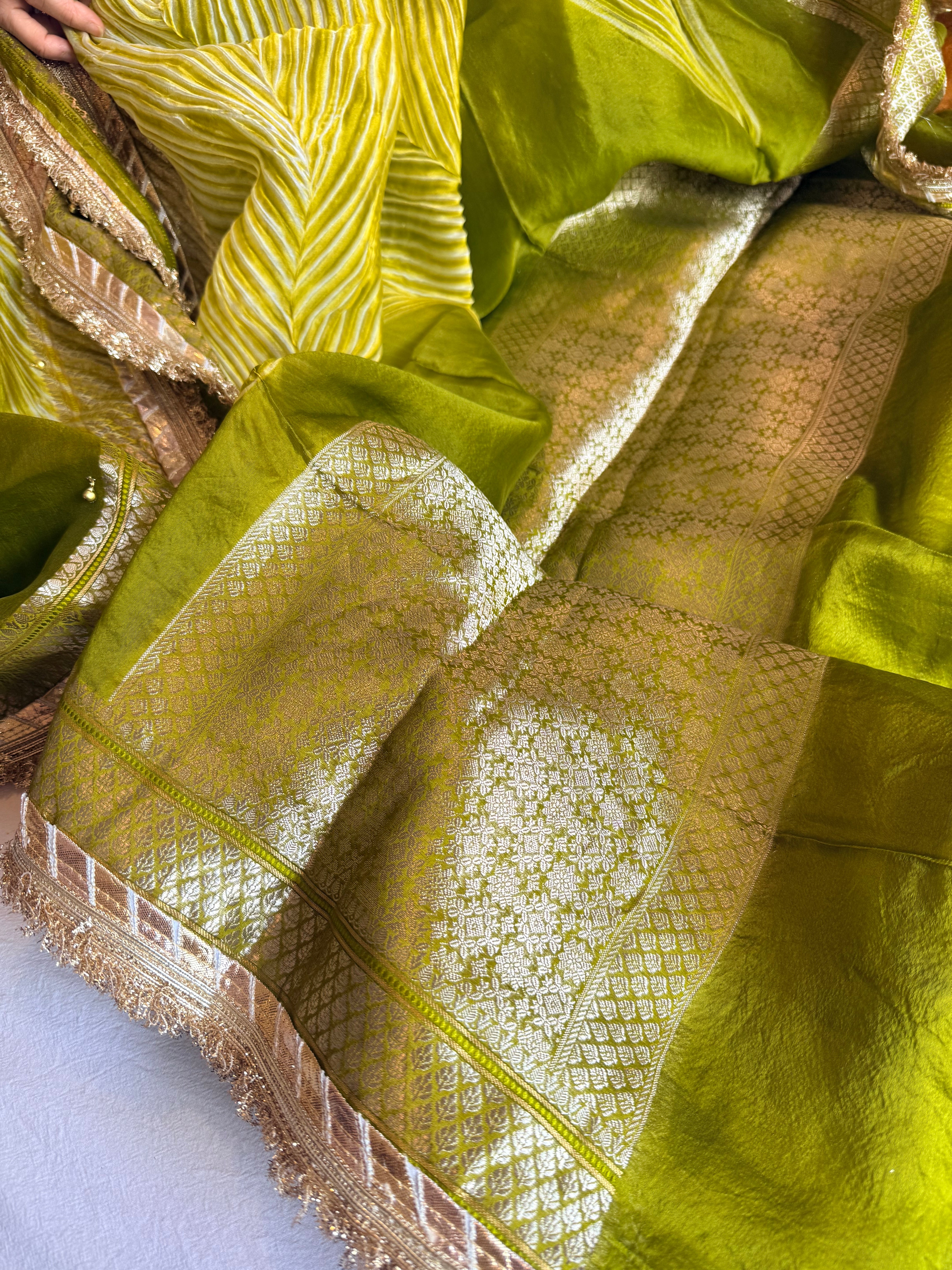 Arshi dye ghungro work kora silk banarasi kadhwa weaving saree