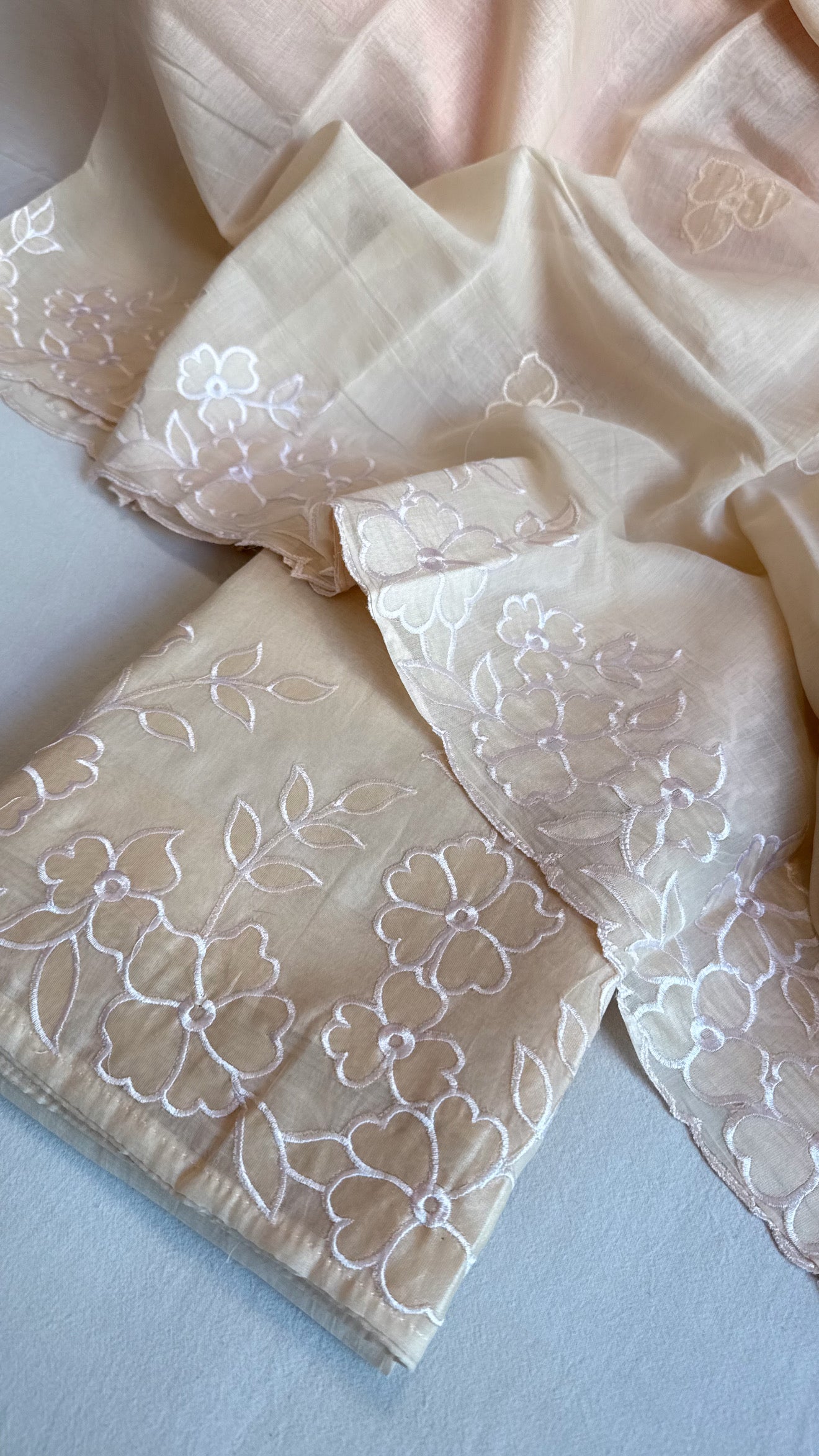 Mul cotton appliqué work suit set