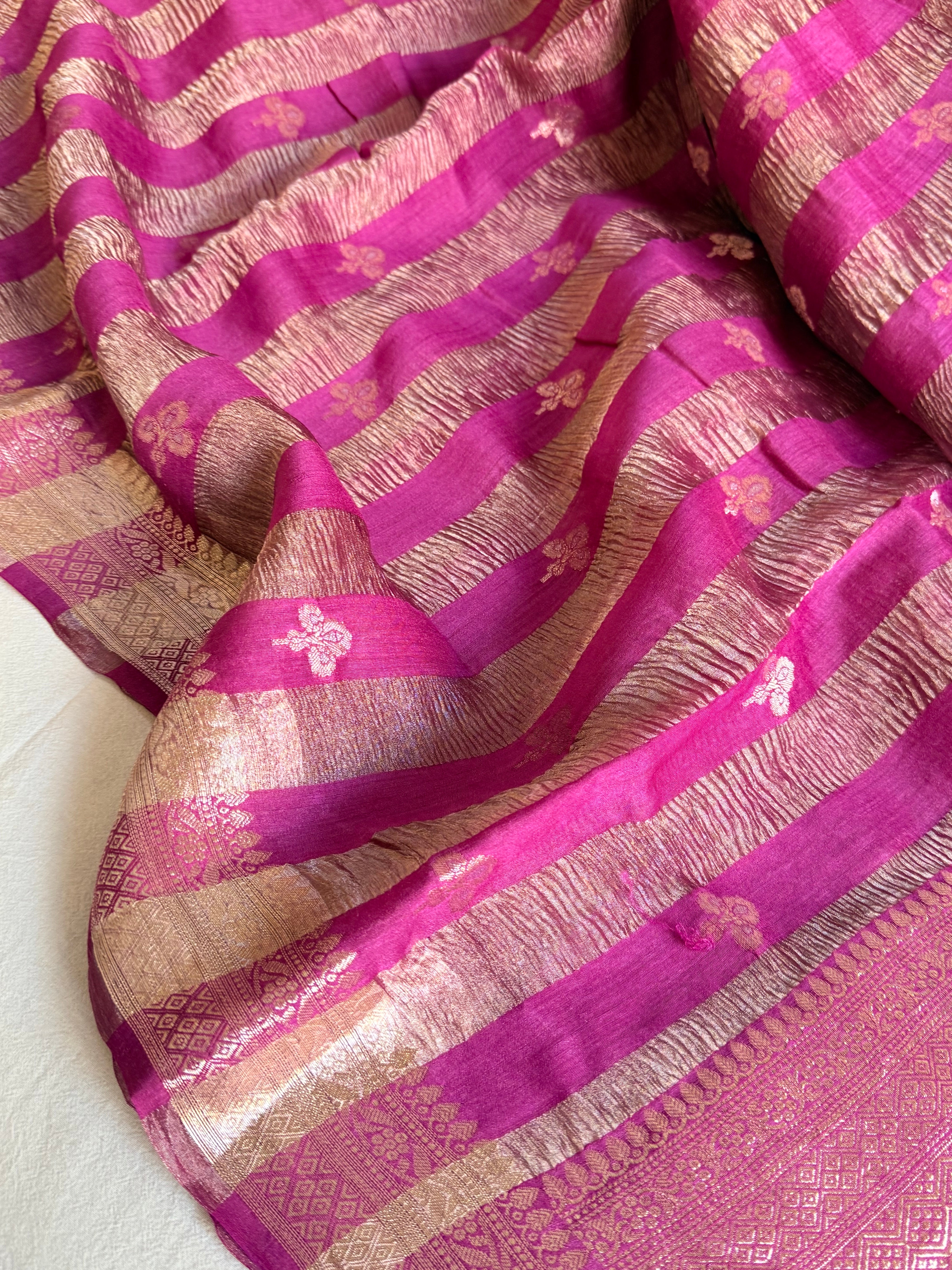 Below 10k - Crushed raw mango silk and tissue silk kadhwa border saree