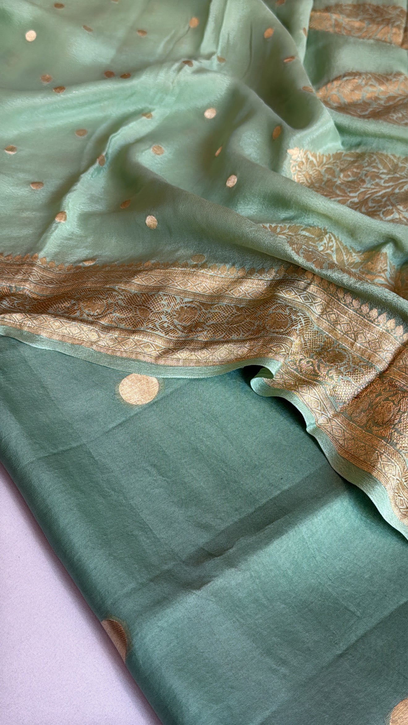 Vivah edit - Candy green chiniya silk kurta paired with gorgette duppata set