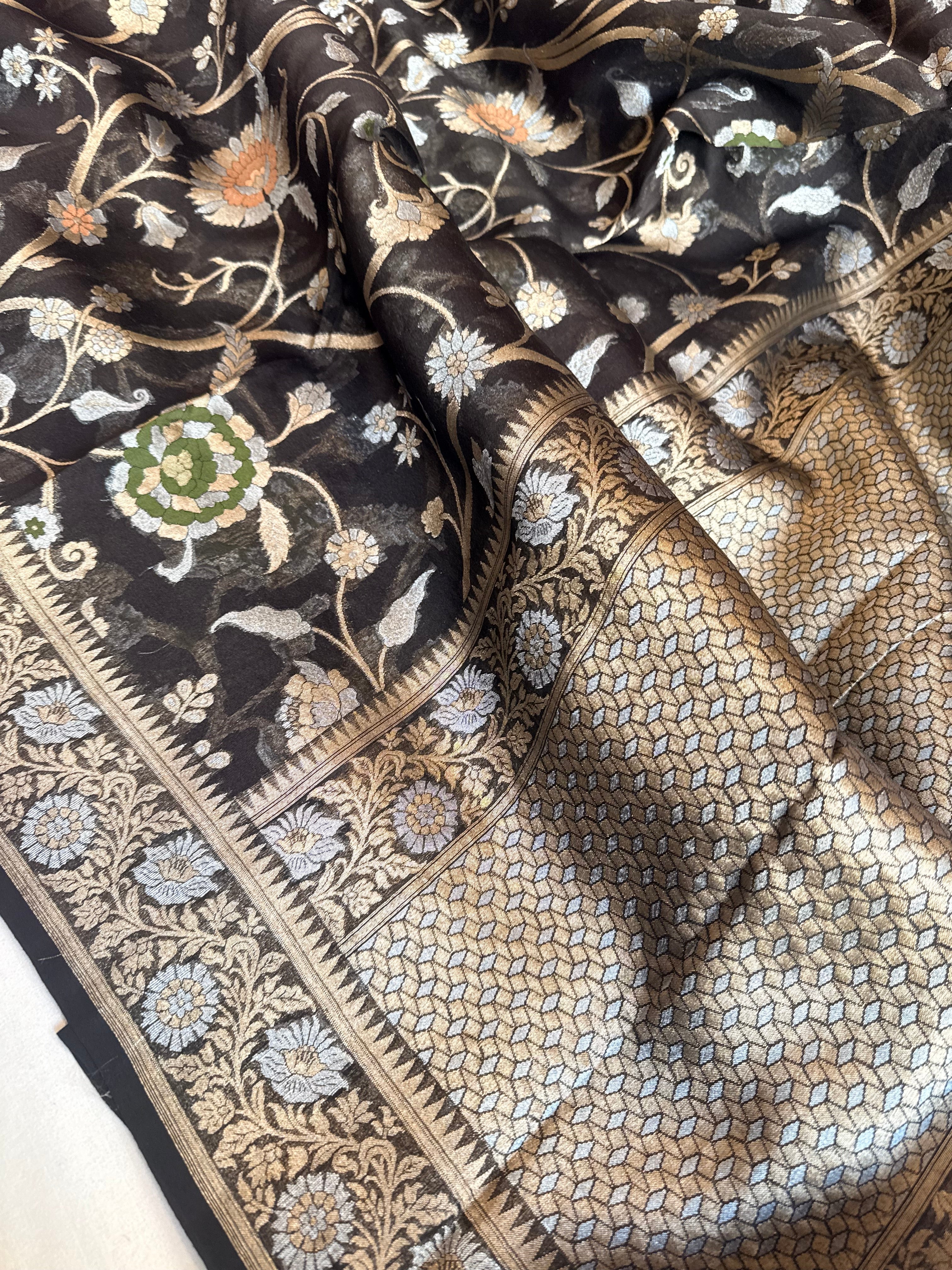 Kora silk iktara jamdani kadhwa banarasi saree