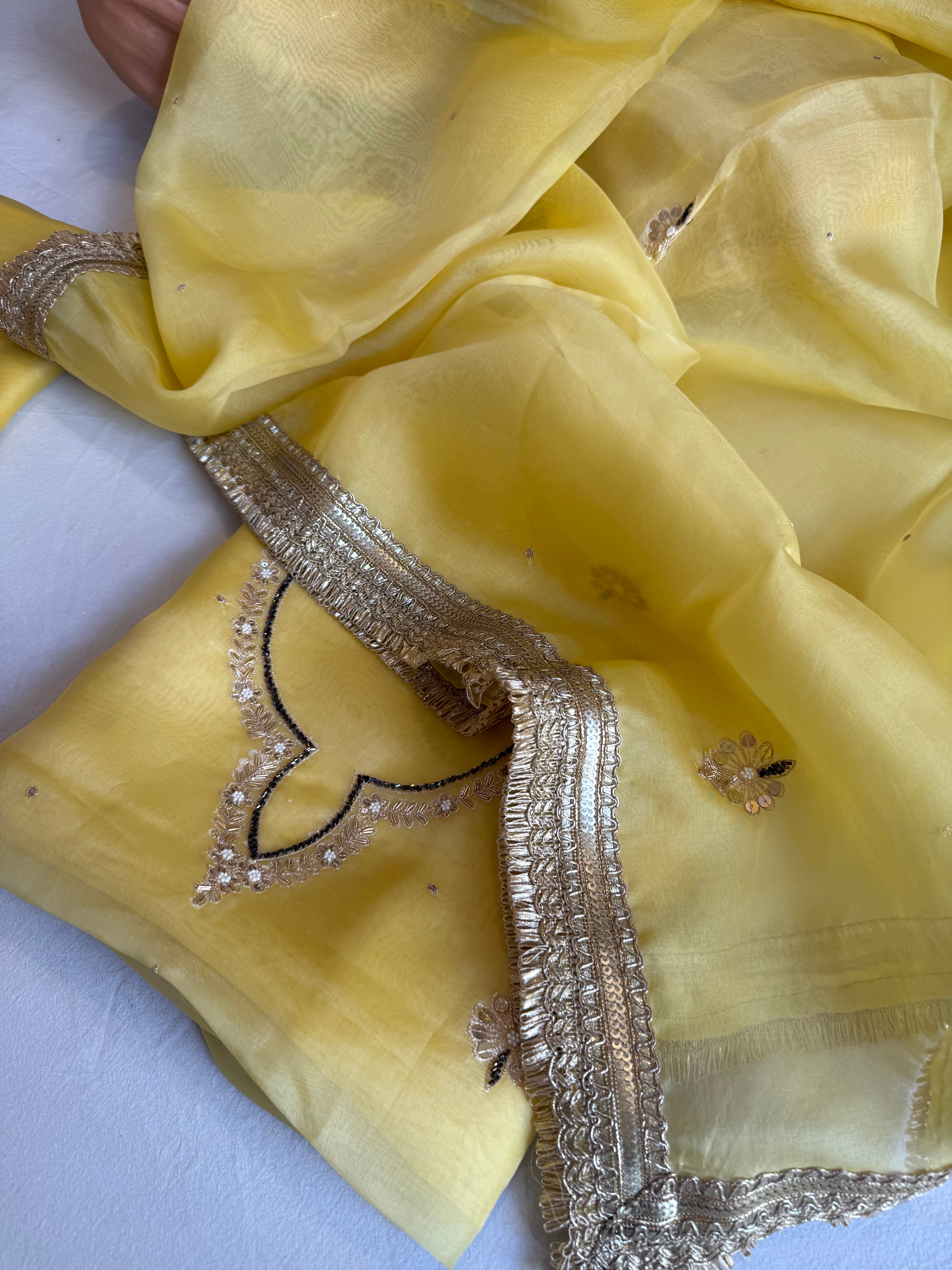 Aari and tilli hand embroidered butter yellow hand embroidered kadhwa suit set