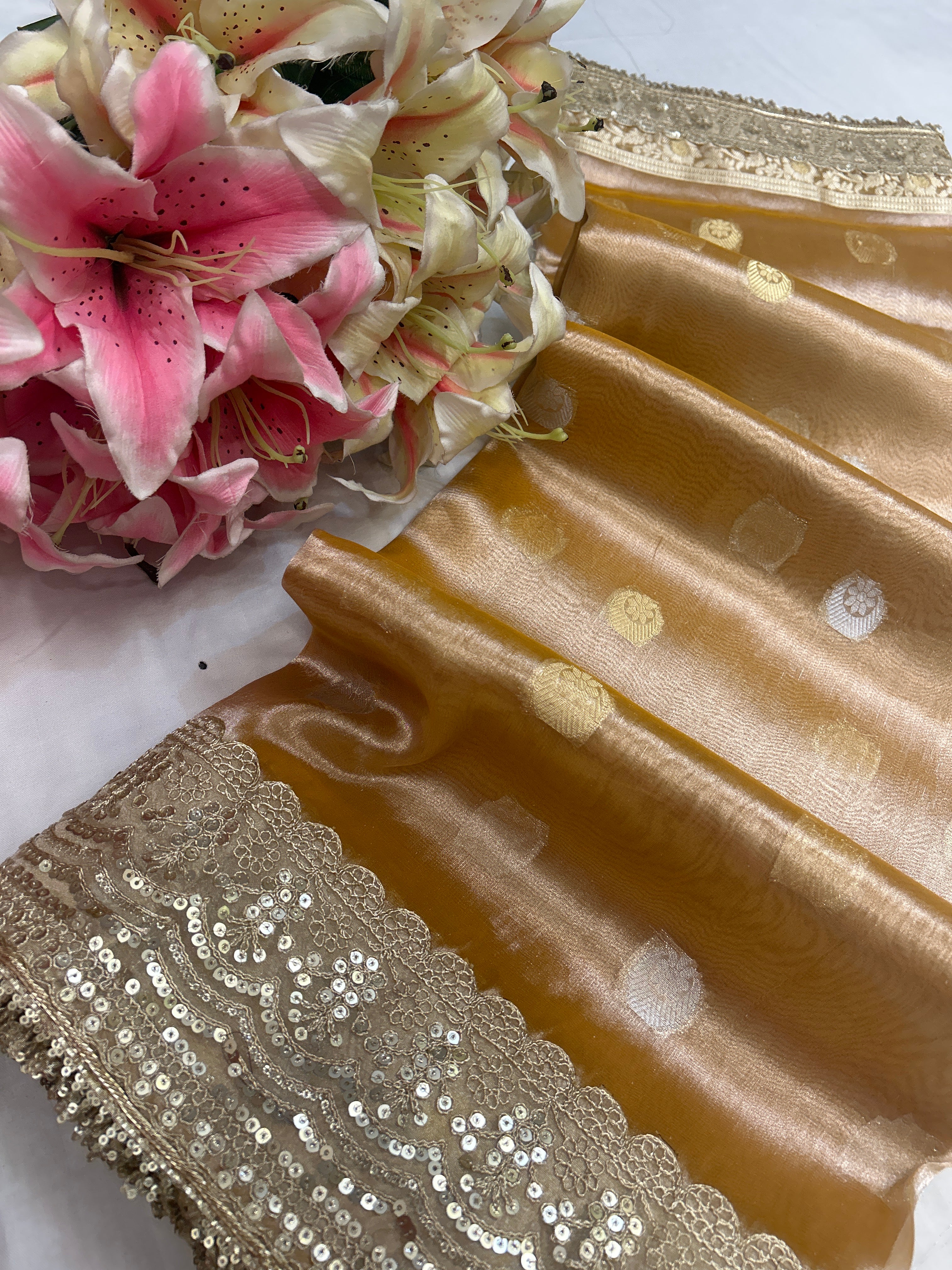 Tissue silk dual tone chand buta saree