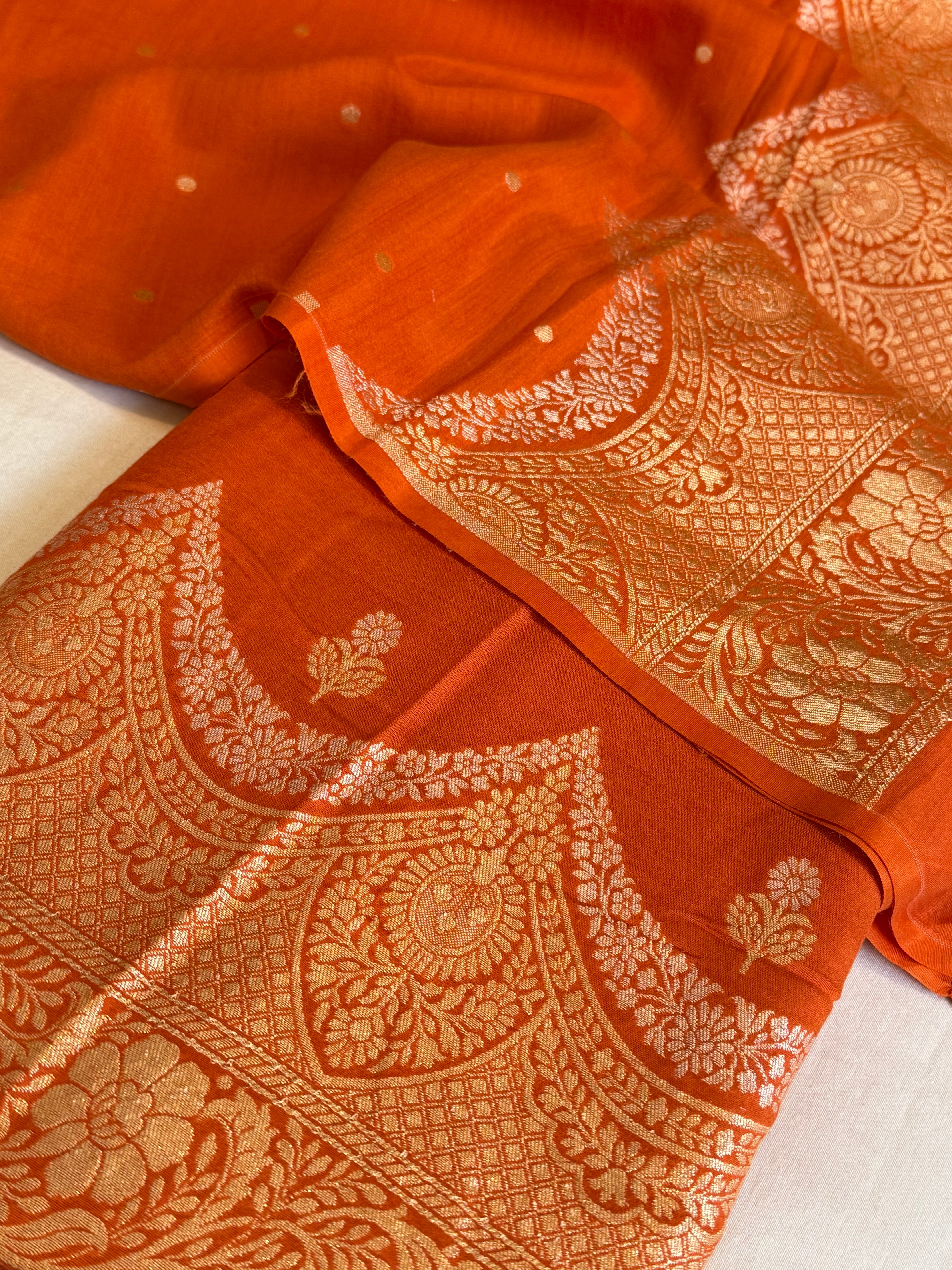 Moonga silk fanta orange scalloped border weaving suit set