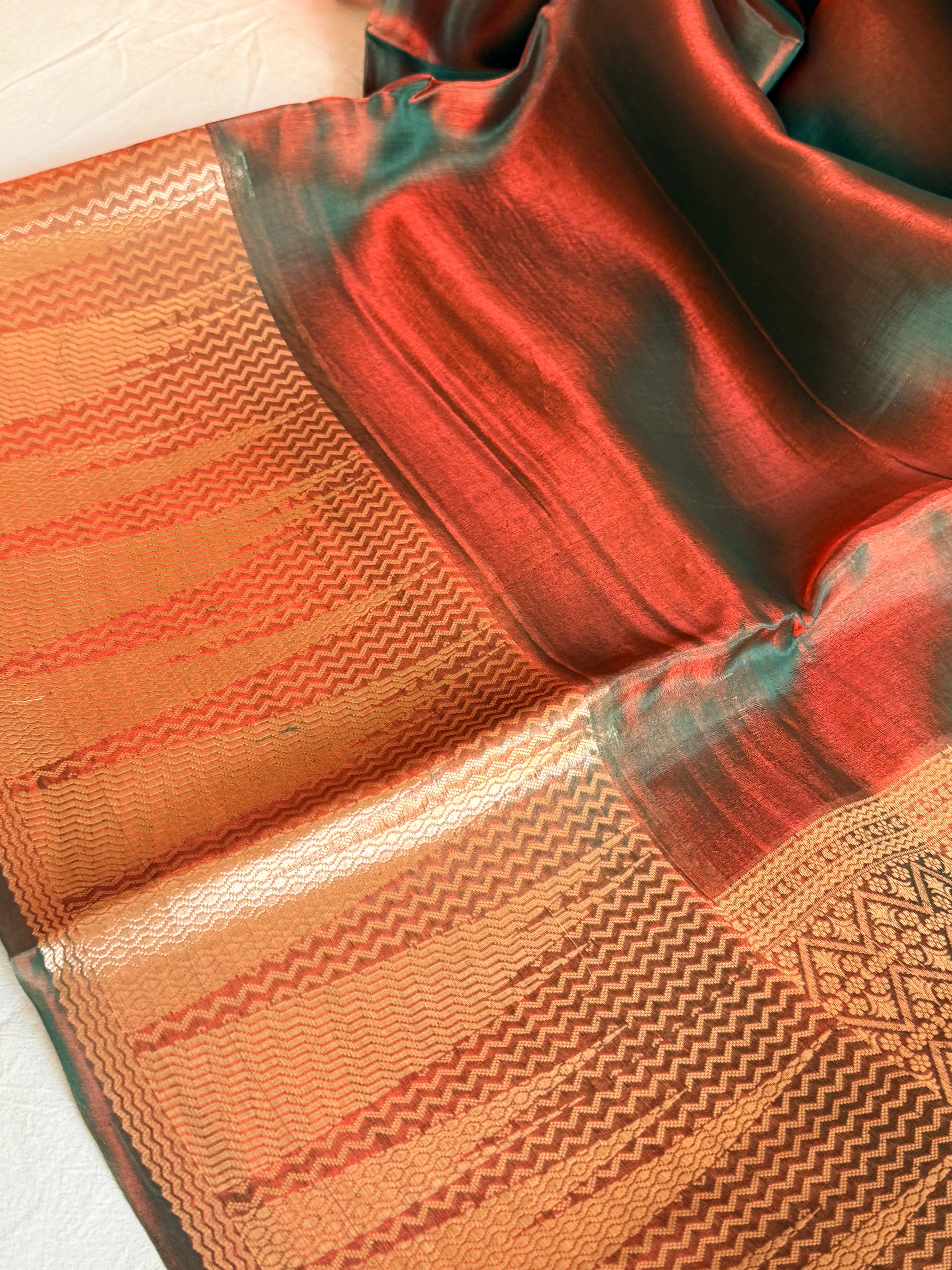 Below 10k - Temple border tissue silk dhup chao effect kadhwa saree