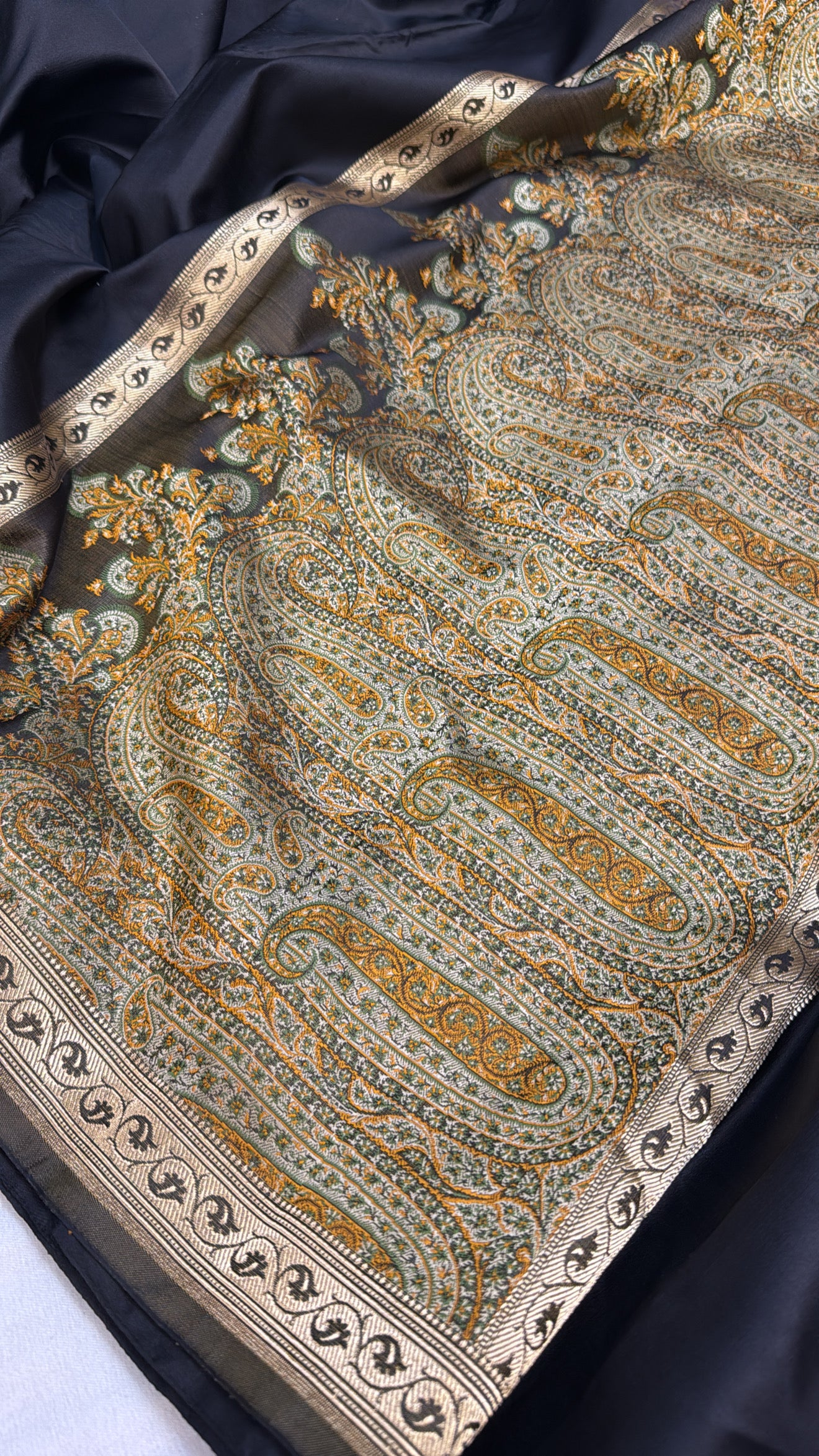 Mashru satin silk black jamevar pallu banarasi saree