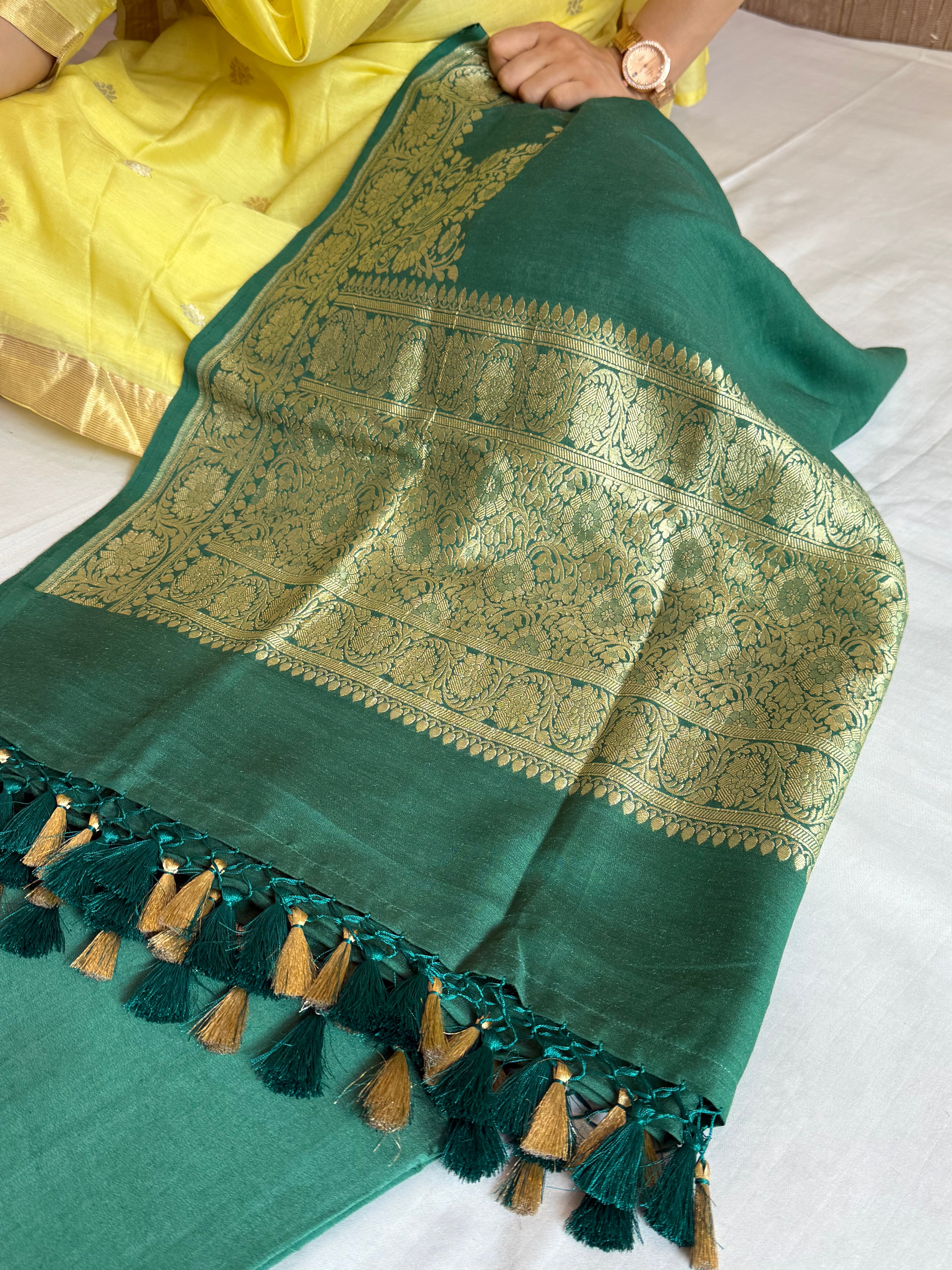 Bottle green moonga silk kohniya buti kadhwa suit sets