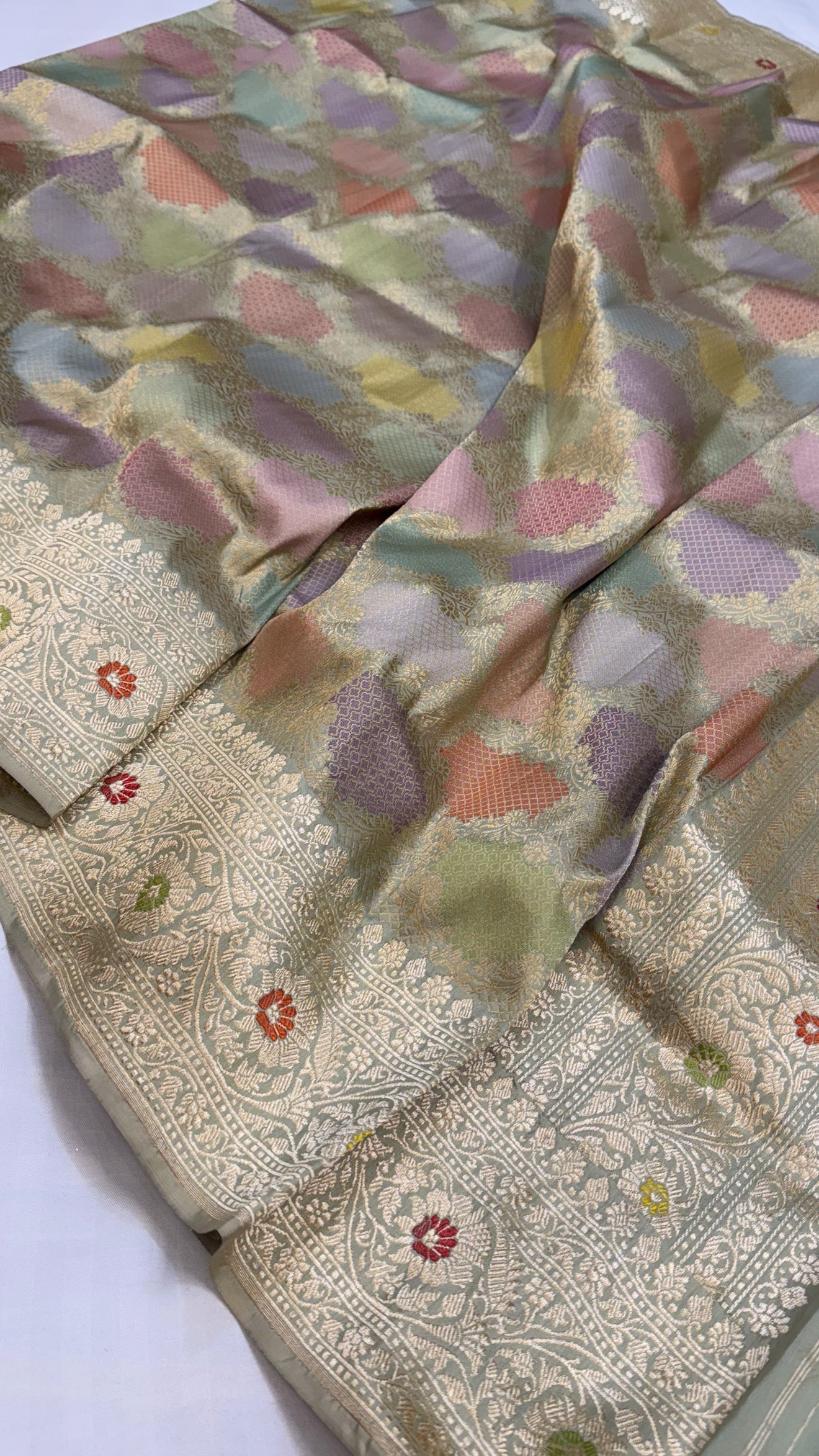 Pastel hues of katan tissue silk kadhwa rangkaat duppata
