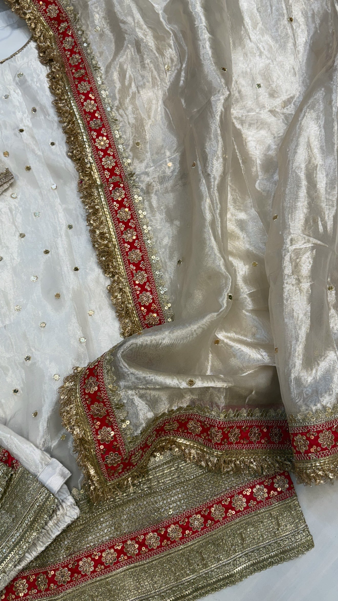 Dulhan ka joda - Diamond tissue silk heavy zardozi red border kadhwa suit set