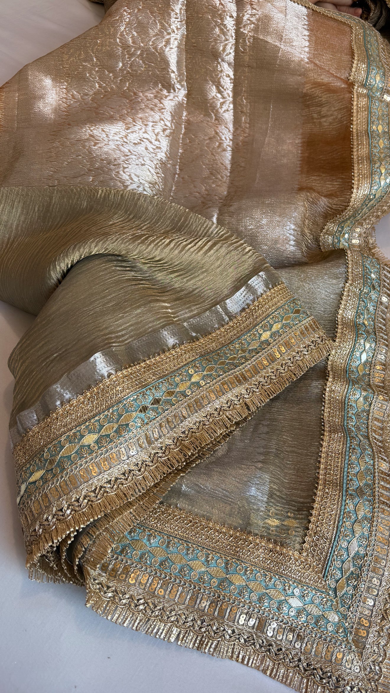 Maharani orangey-gold ombre shaded crushed tissue silk saree