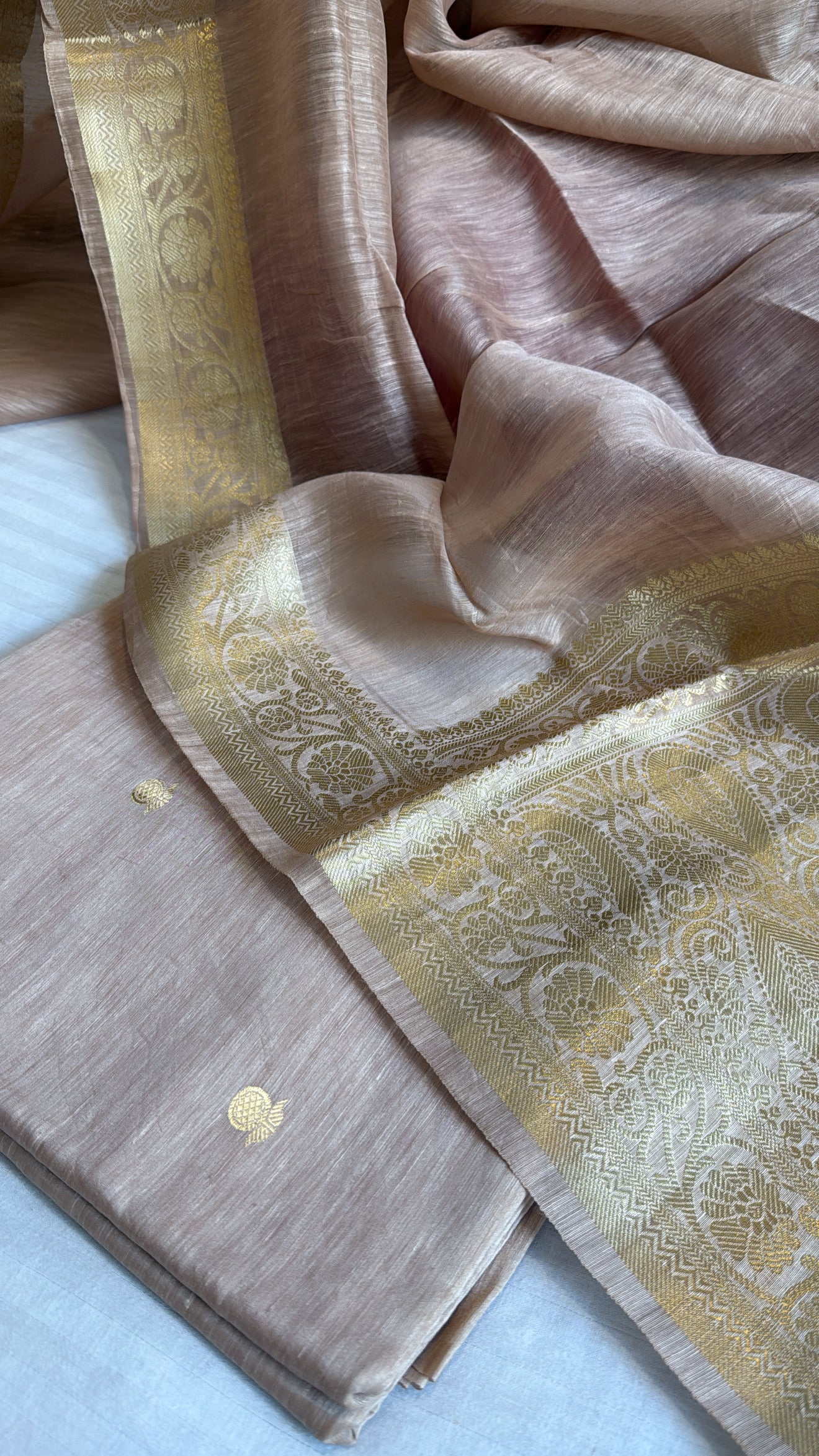 Rose gold linen gorgette kadhwa kurta suit set