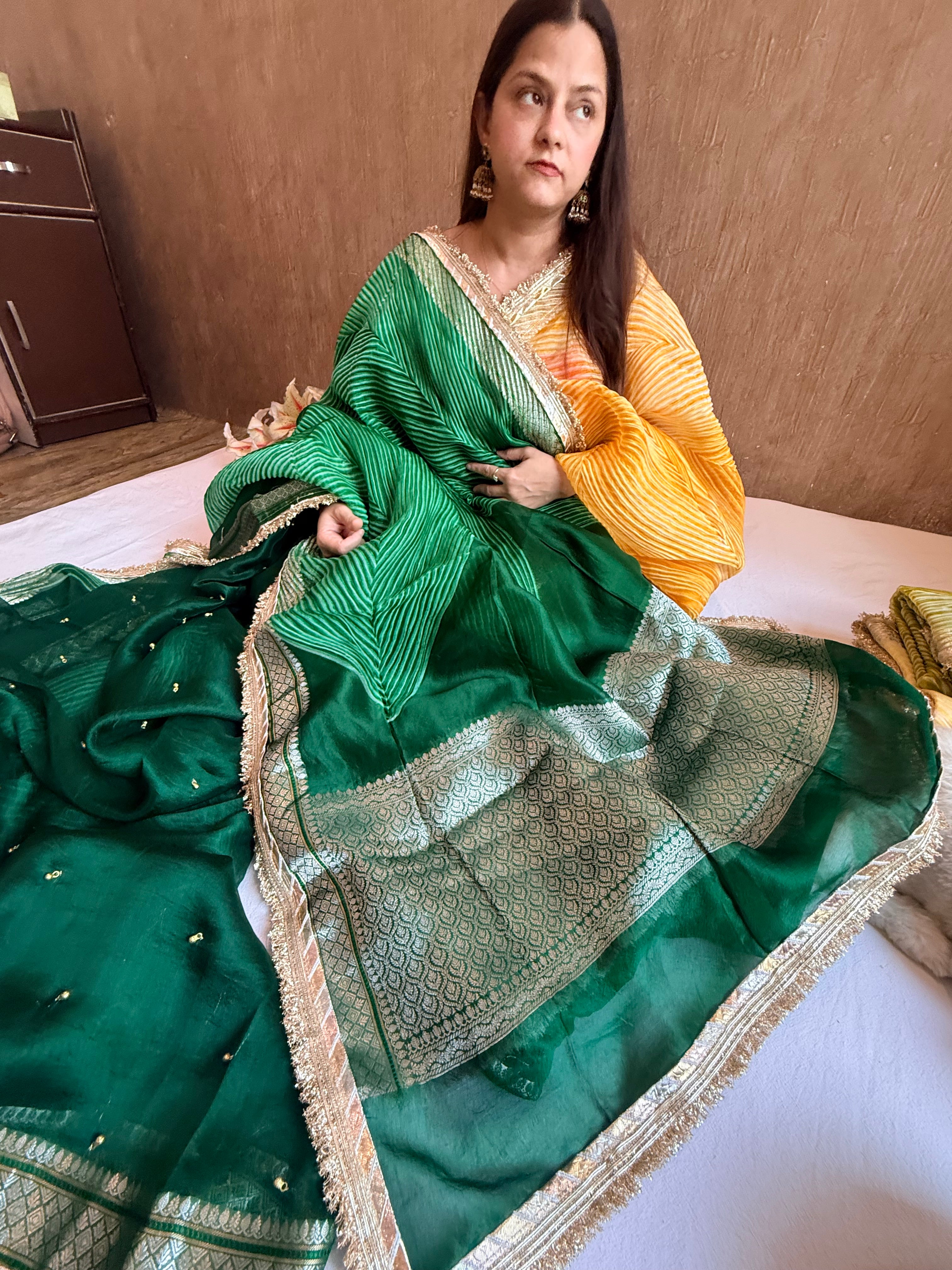 Arshi dye ghungro work kora silk banarasi kadhwa weaving saree