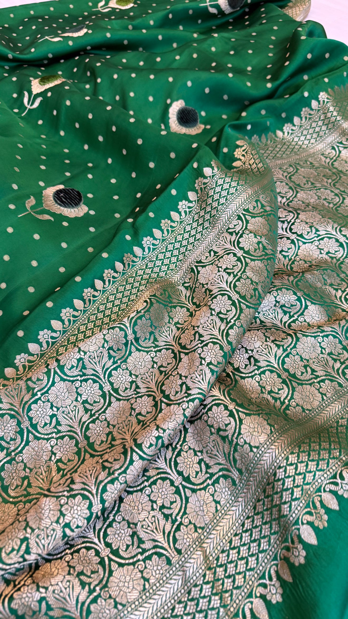 Bottle green banarasi mashru silk velvet buti kadhwa weaving saree