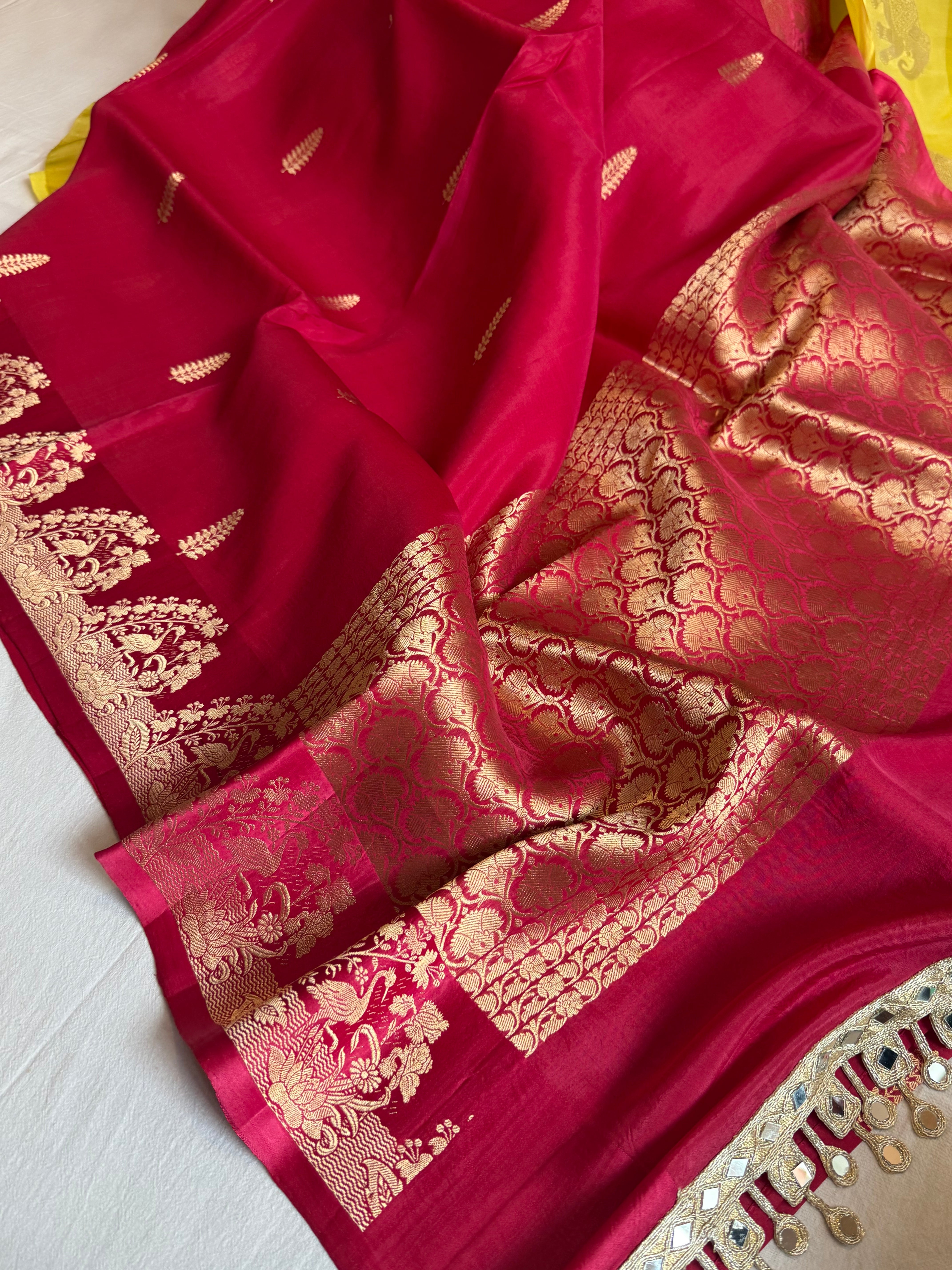 Rani pink banarasi kora silk hand embroidered kadhwa saree