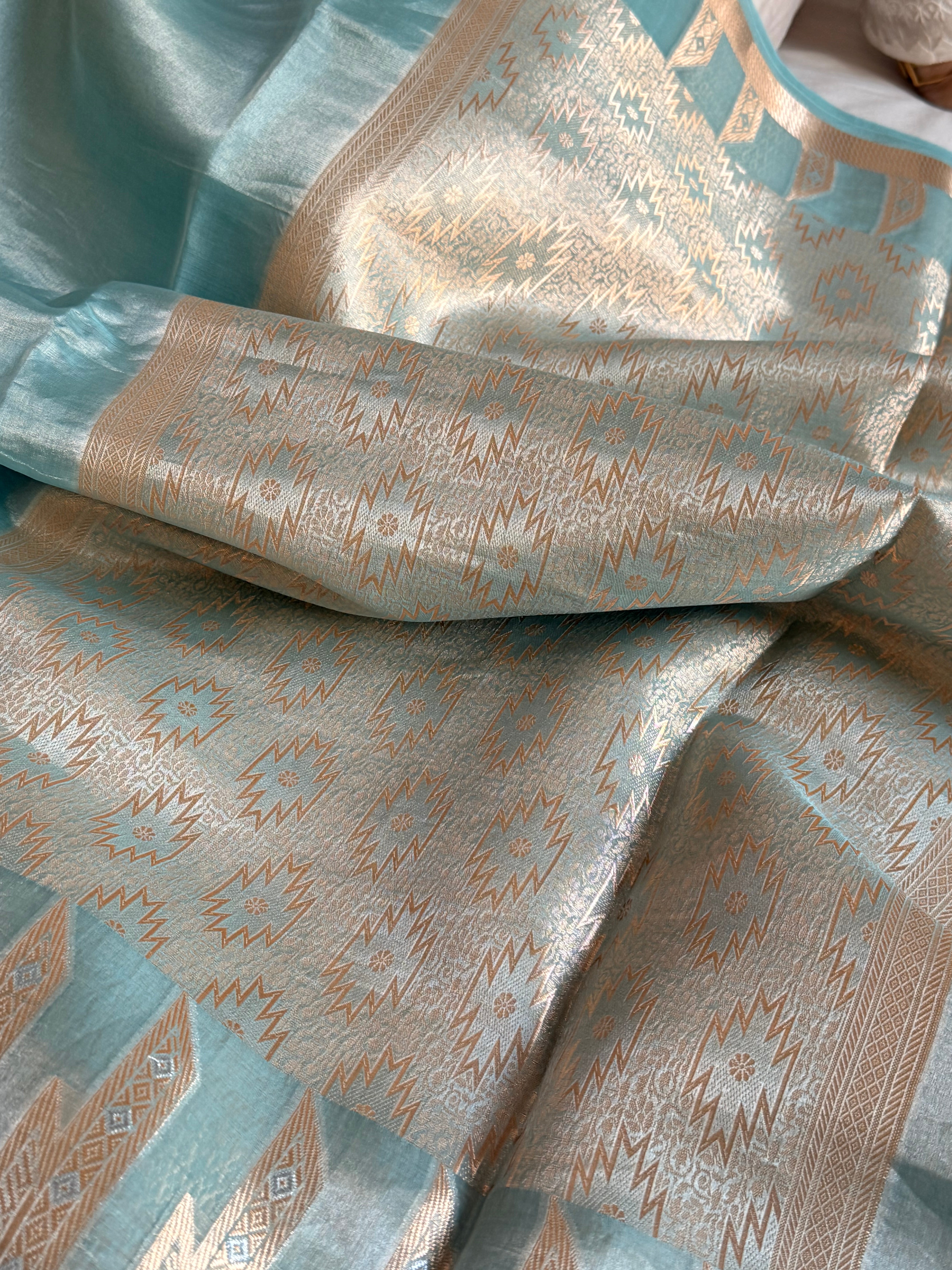 Below 10k - Temple border tissue silk dhup chao effect kadhwa saree