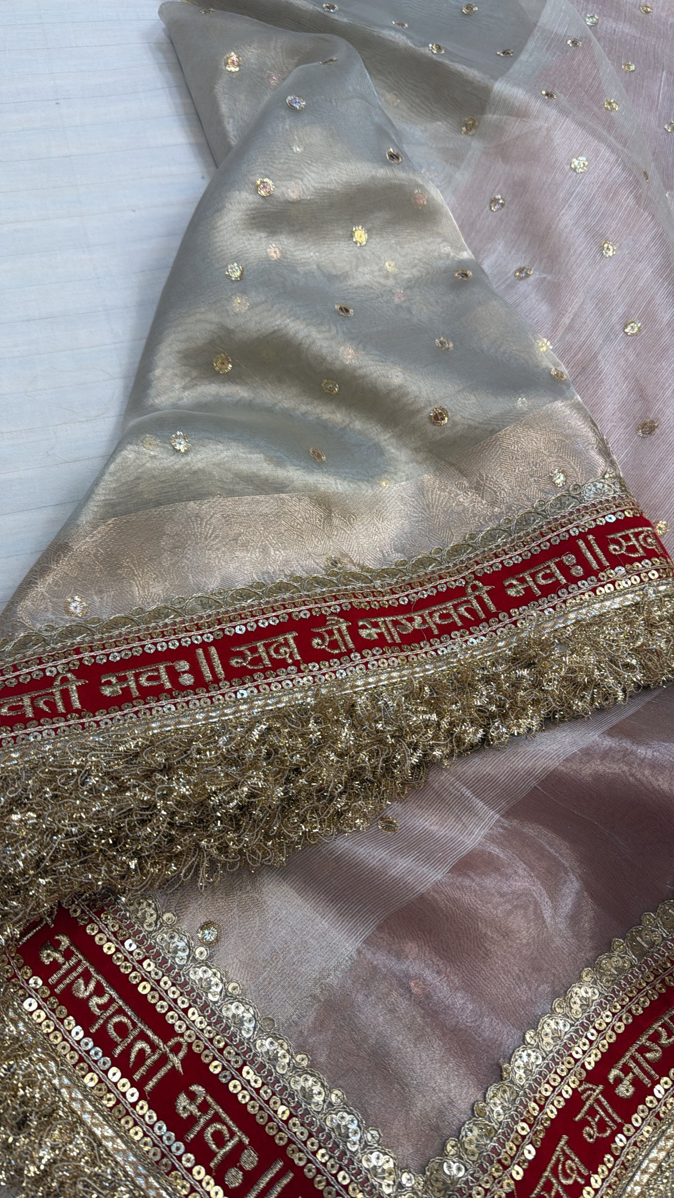 “Sada saubhagyawati” border panetar tissue silk white-red border kadhwa saree