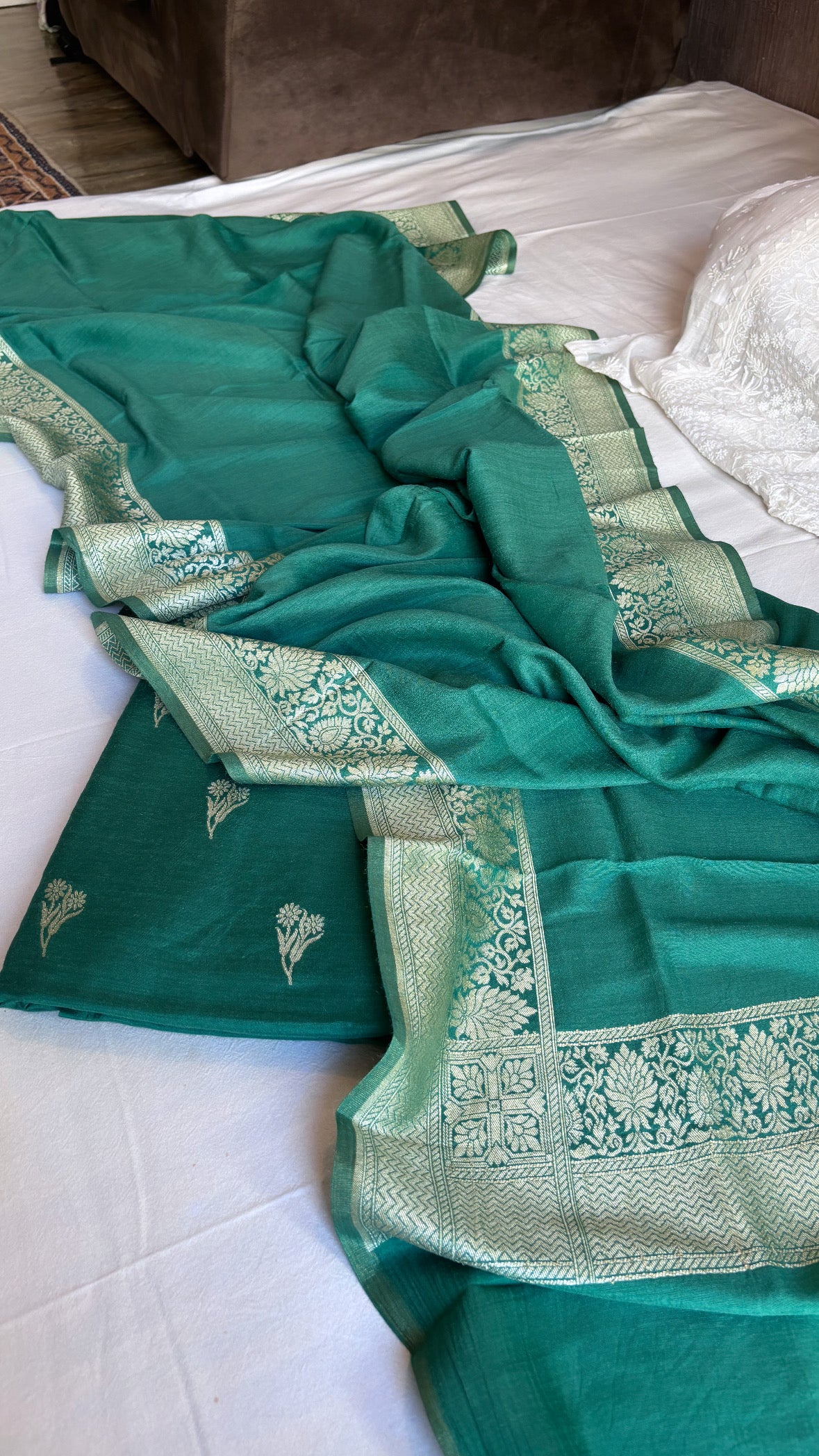 Bottle green moonga silk kadhwa meenedar suit set