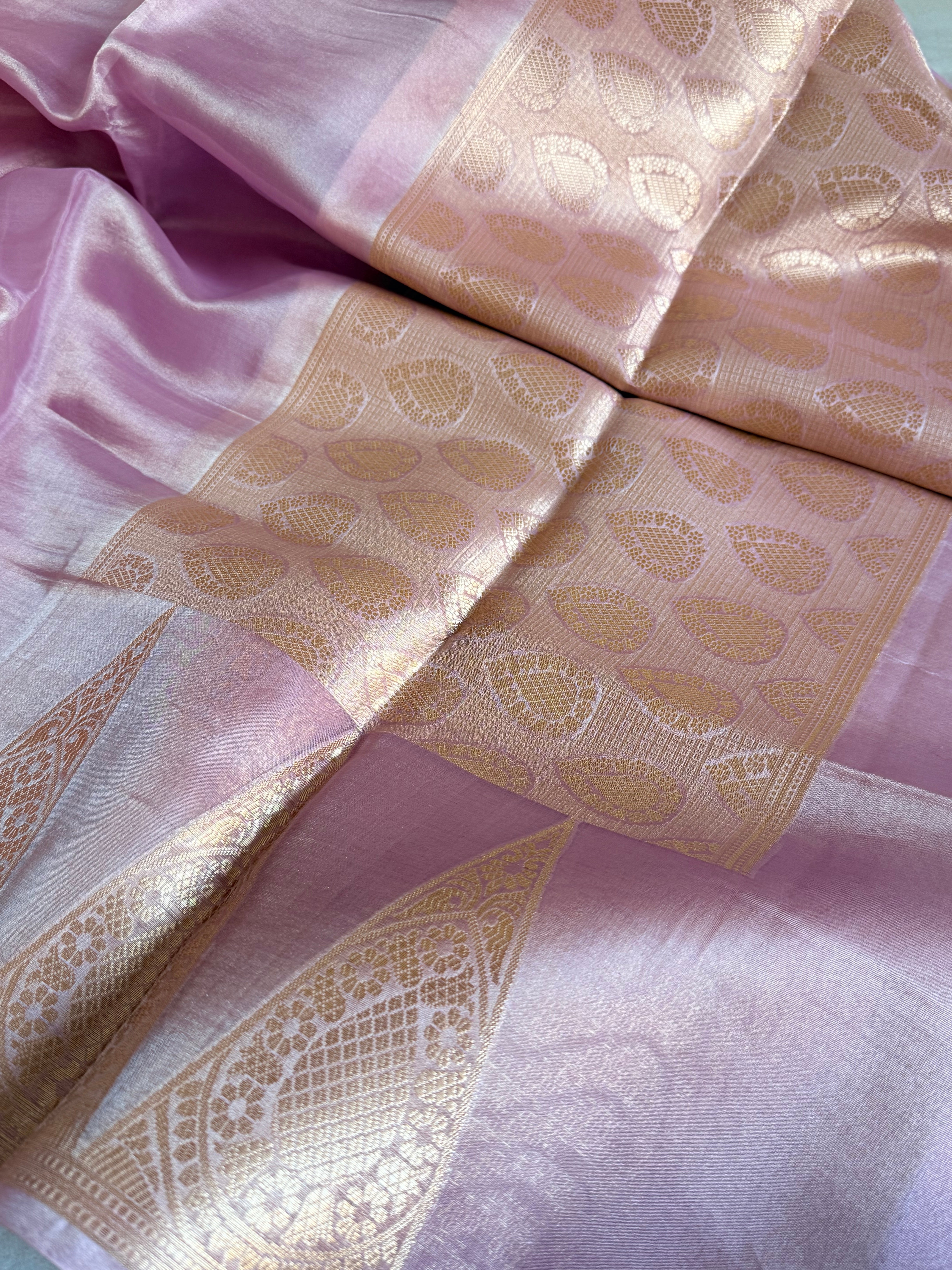 Below 10k - Temple border tissue silk dhup chao effect kadhwa saree