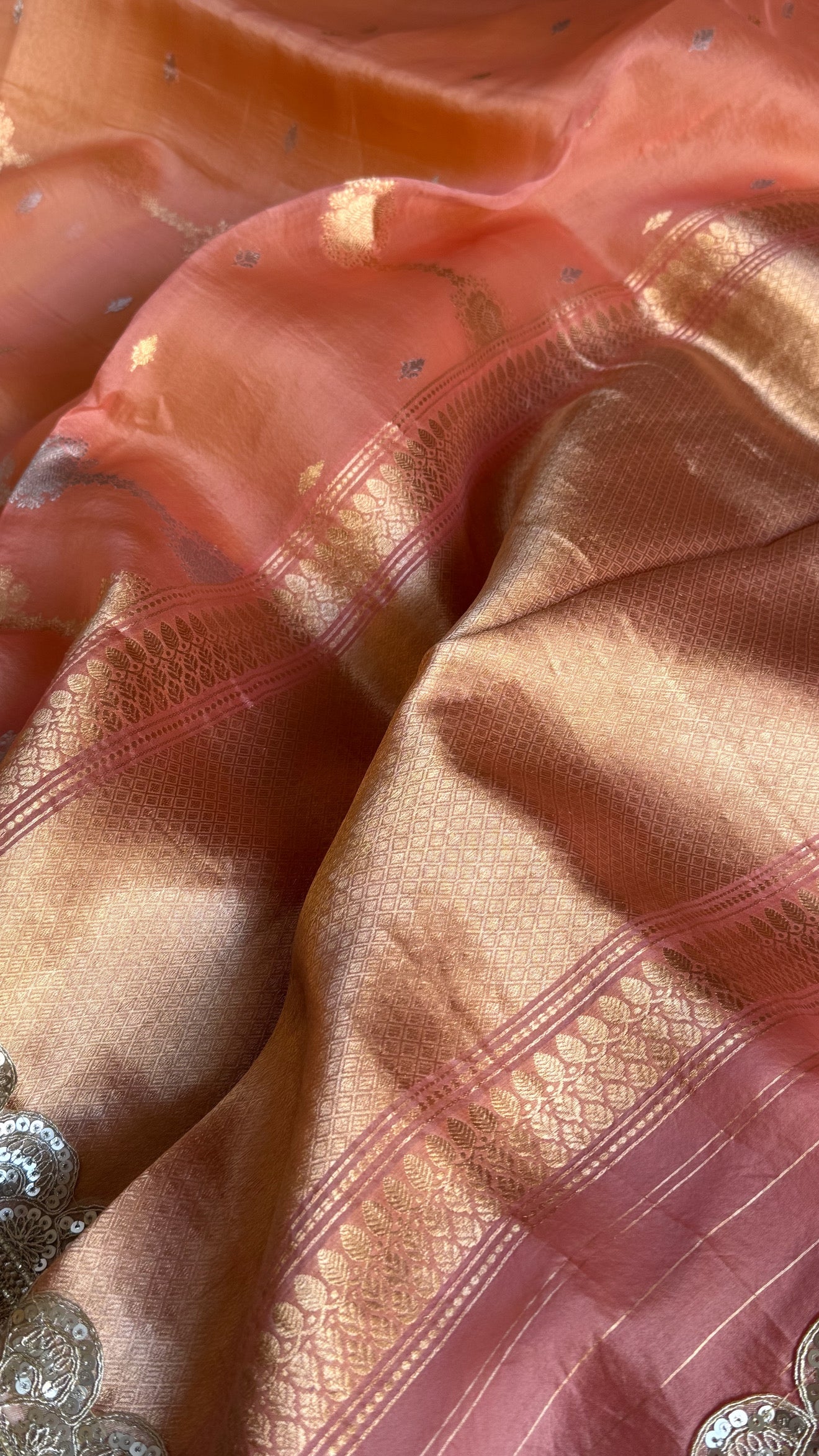 Banarasi kora silk kadhwa sona rupa saree with intricate weaving