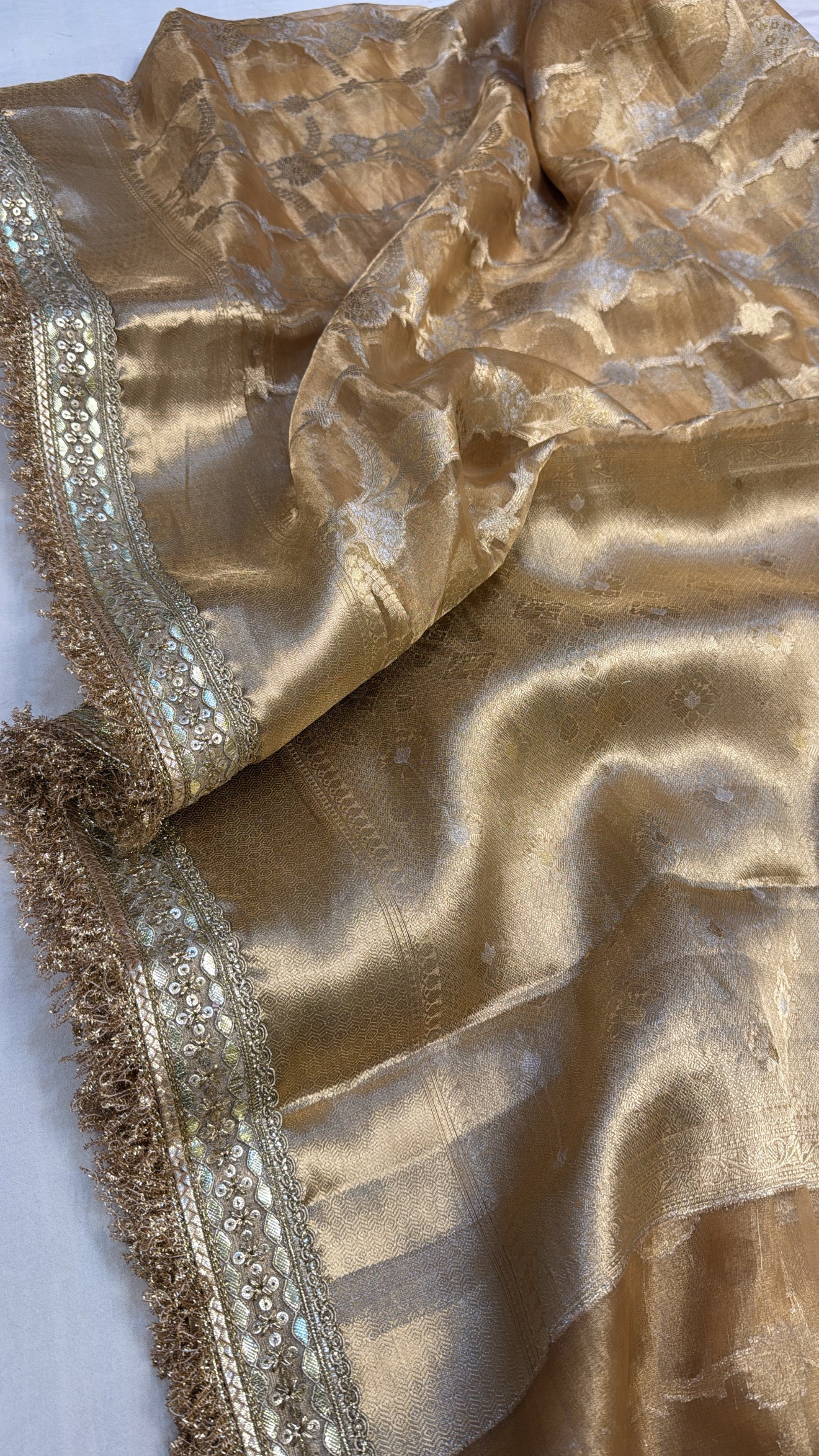 Gold tissue kadhwa jungla maharani silk saree