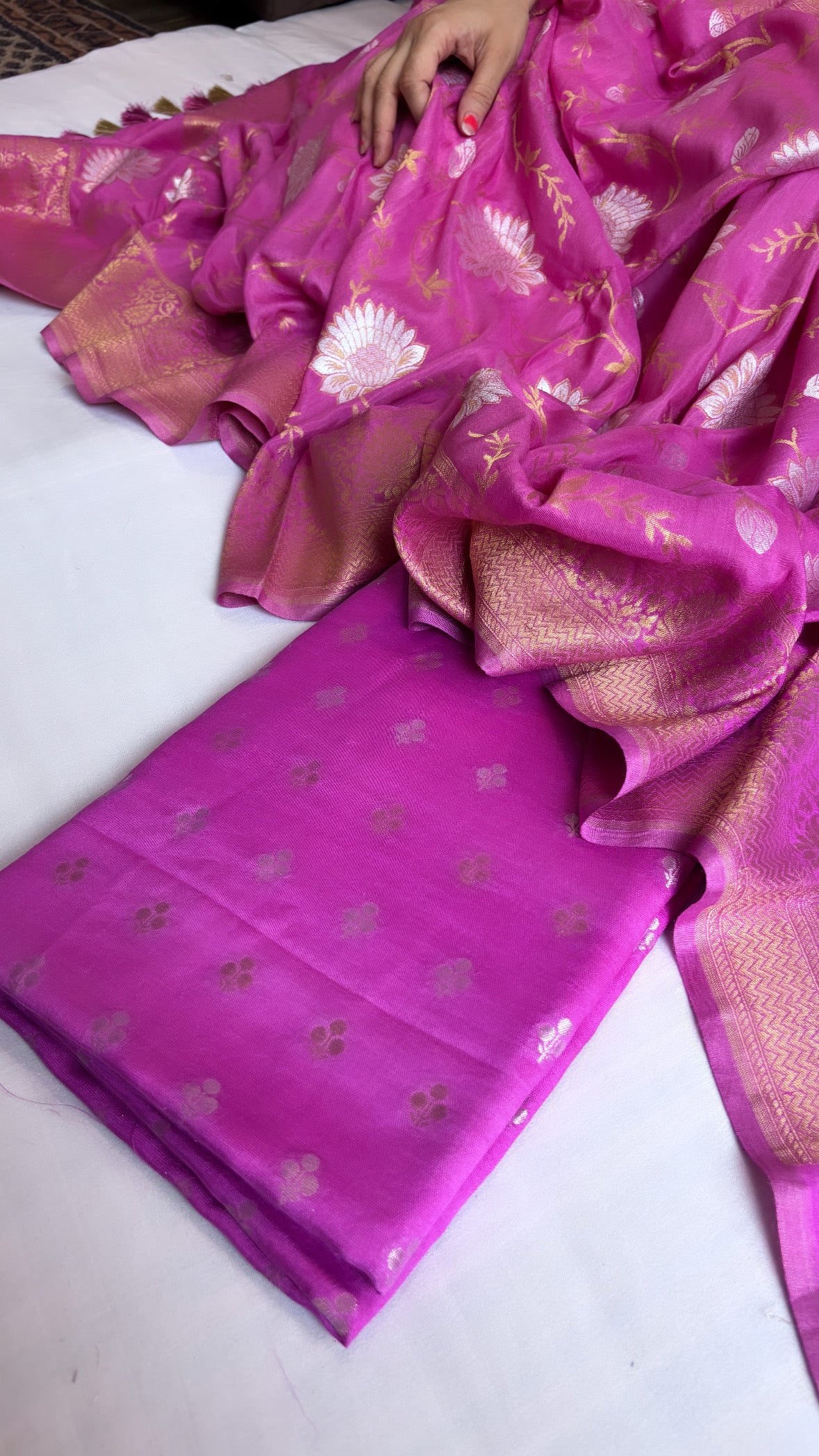 Hot pink moonga silk jungla sona rupa suit set