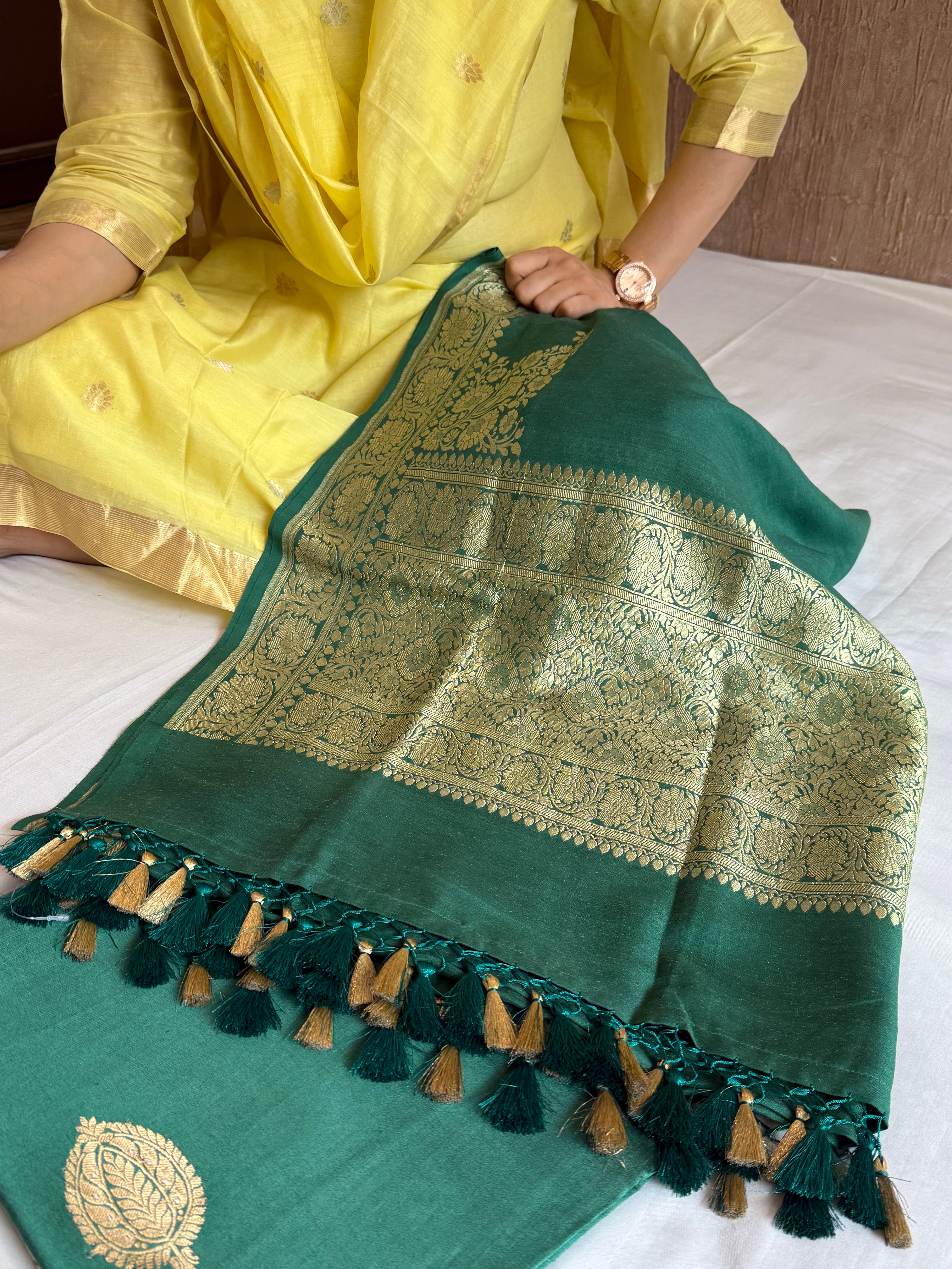Bottle green moonga silk kohniya buti kadhwa suit sets