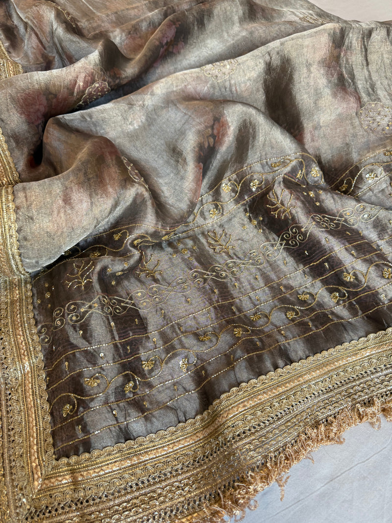 Brocade saree box