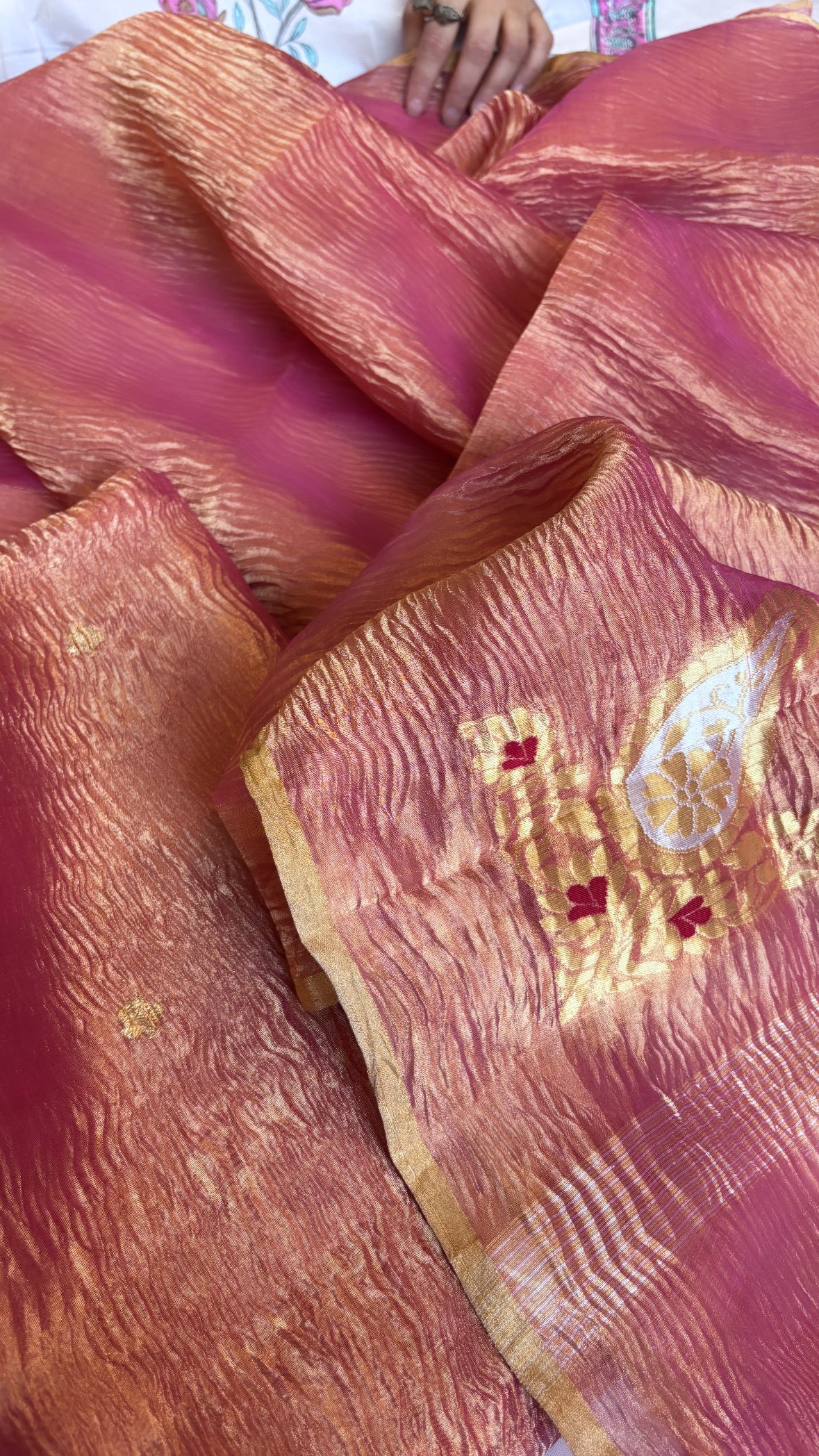 Pure banarasi peachish- pink crushed tiisue silk kadhwa sona rupa meenedar buti three piece suit set