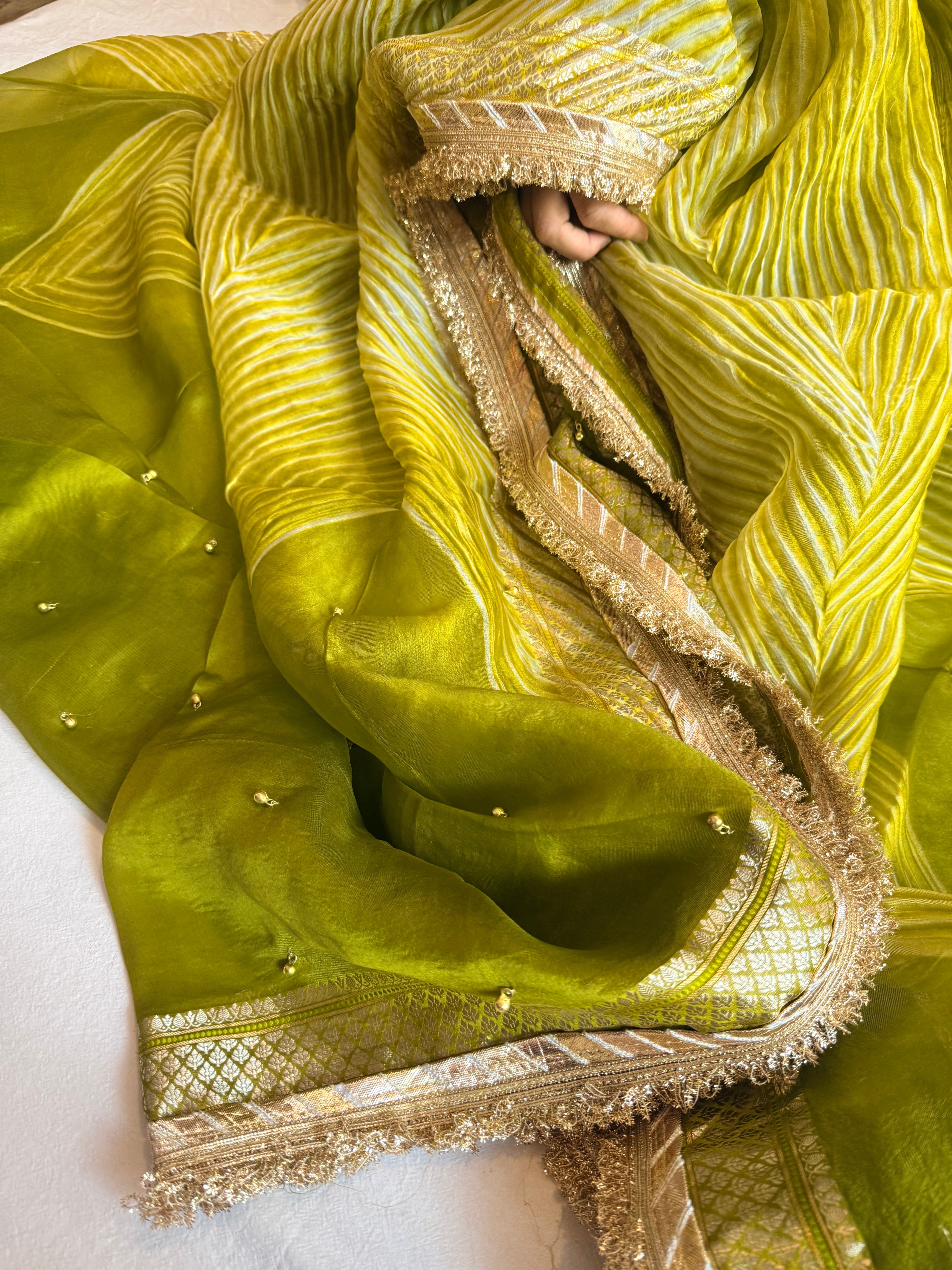 Arshi dye ghungro work kora silk banarasi kadhwa weaving saree