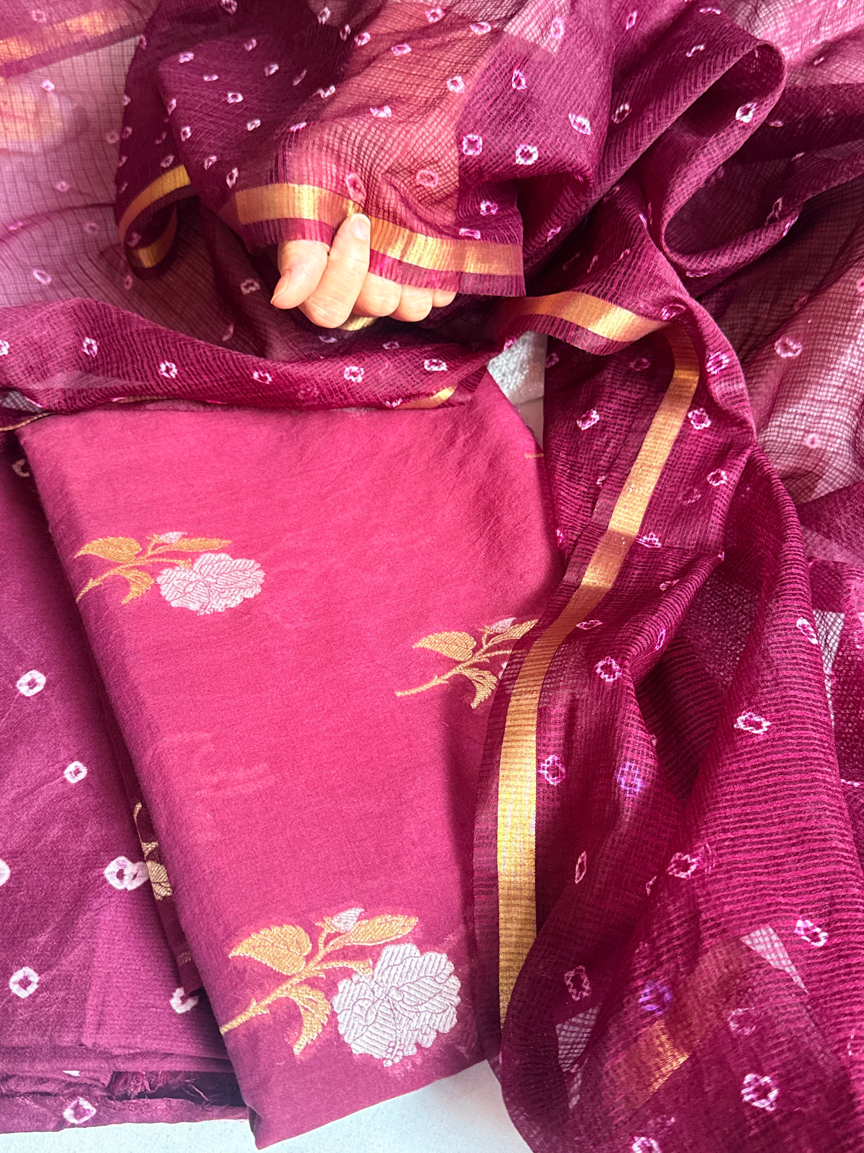 Below 8k- Mul cotton handloom kurta paired with bandhej dyed kota silk duppata set
