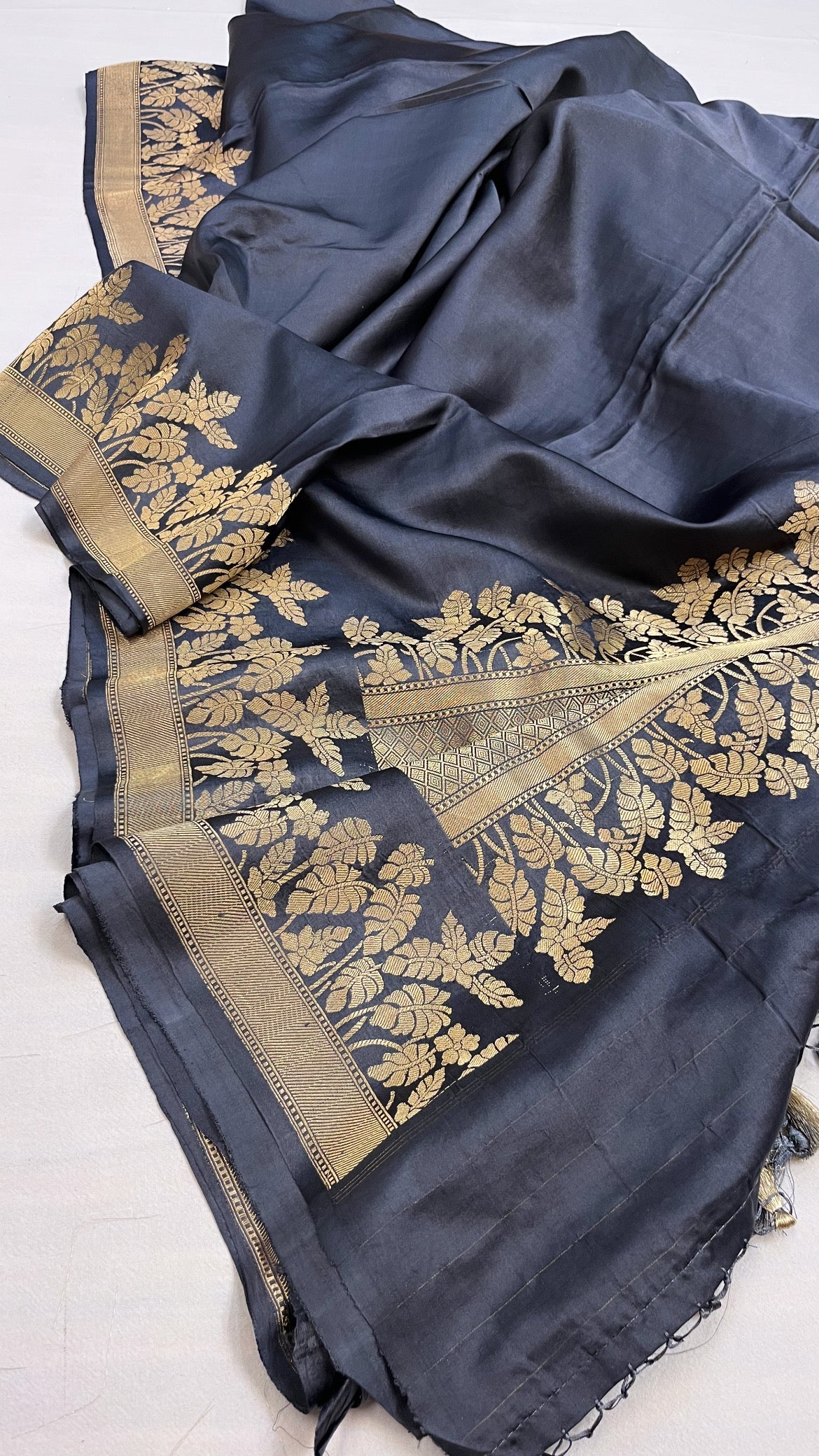 English navy blue banarasi mashru silk kadhwa border saree