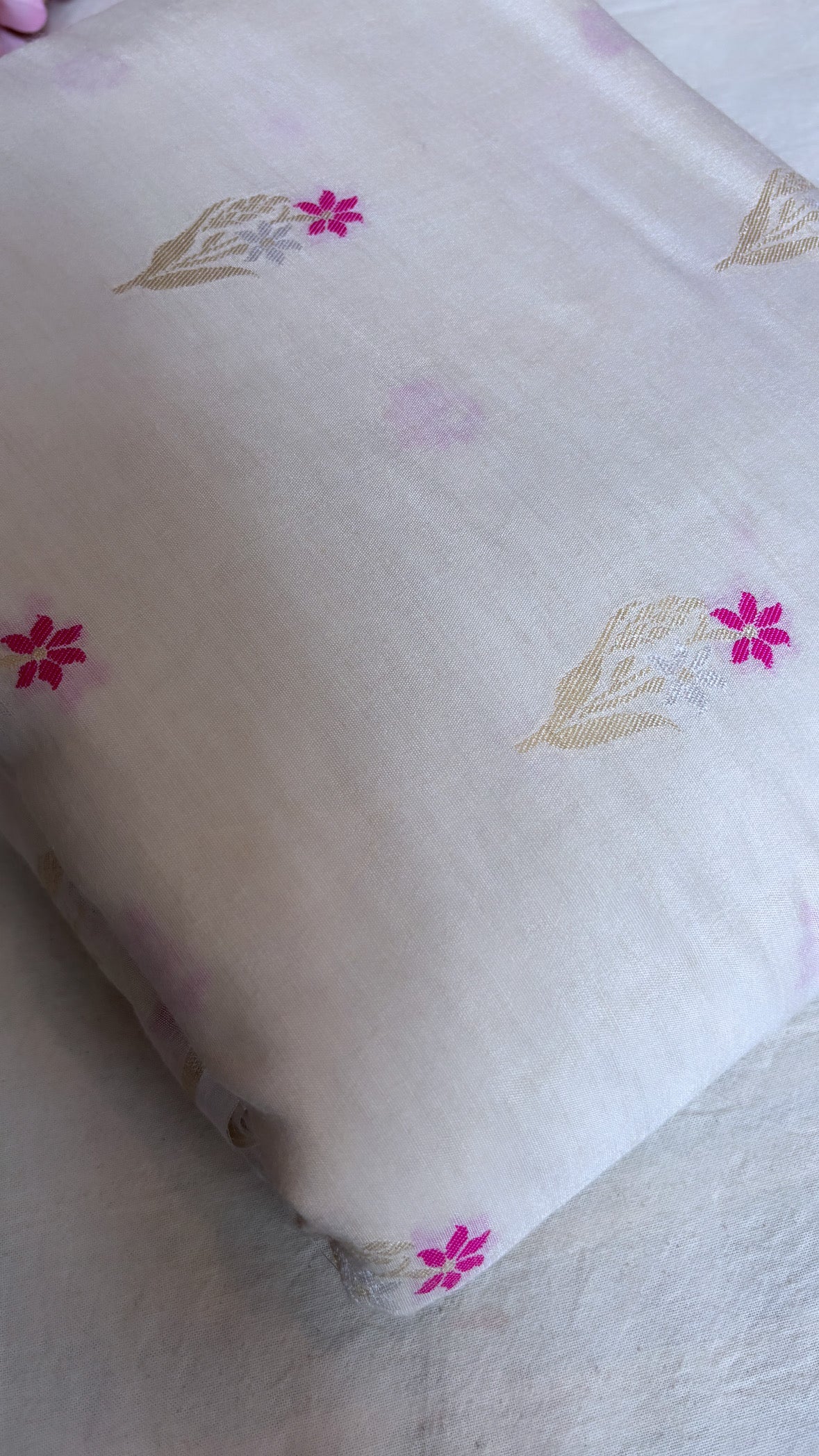 Moonga silk dyeable kadhwa meenedar fabric