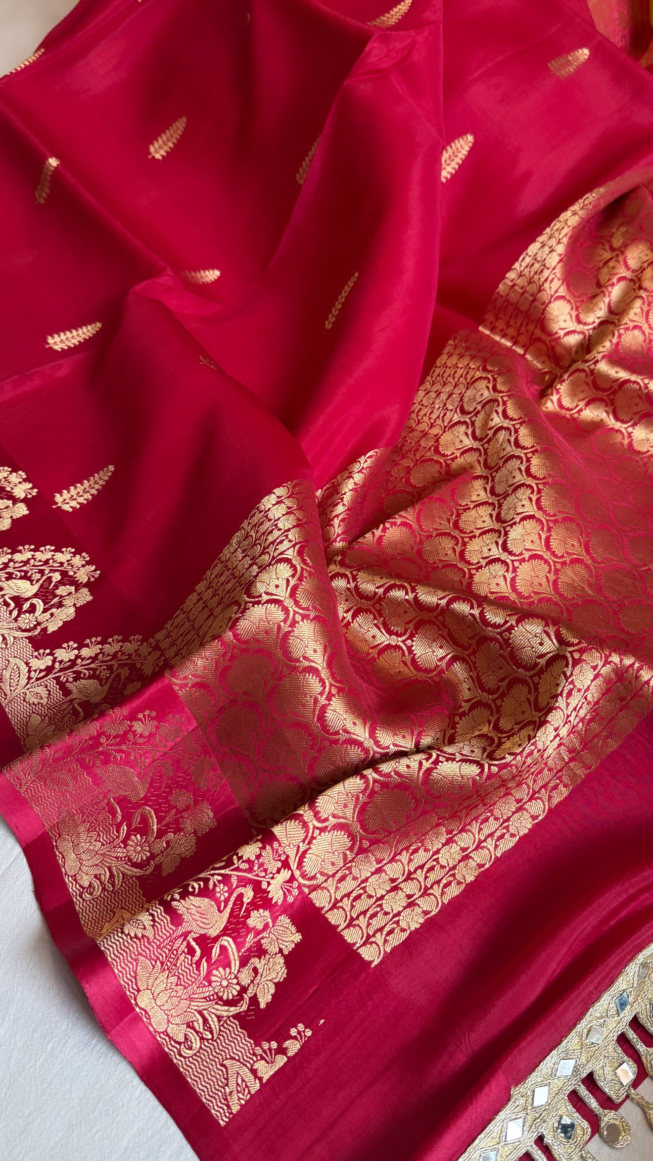 Rani pink banarasi kora silk hand embroidered kadhwa saree