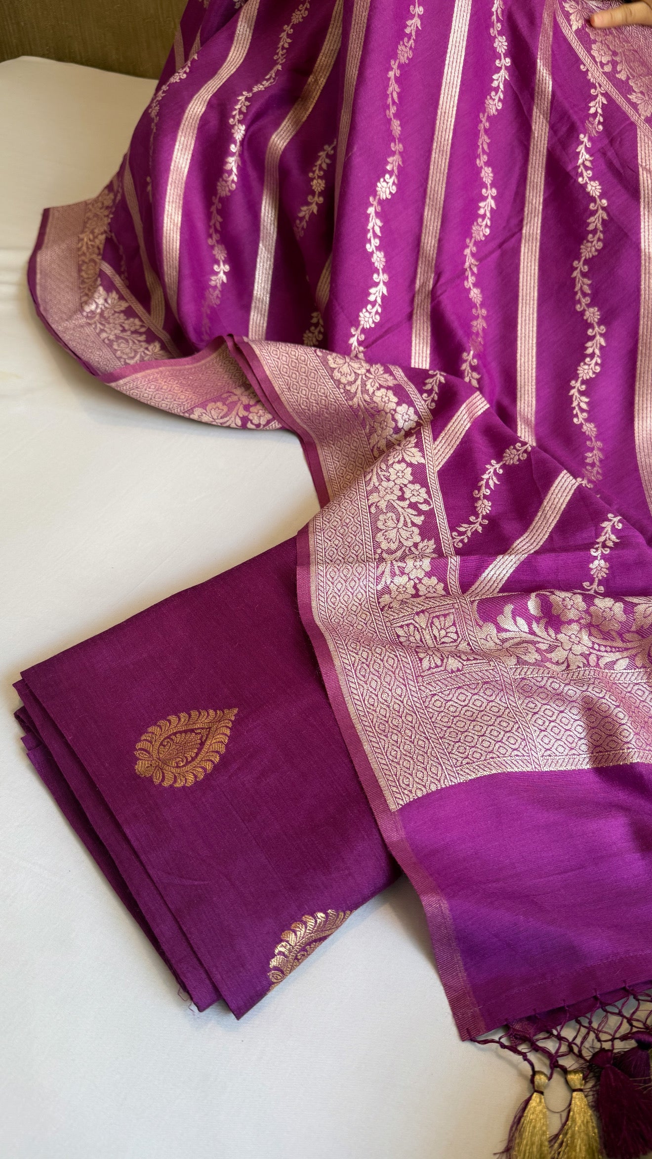 Moonga silk wine kadhwa buti suit set